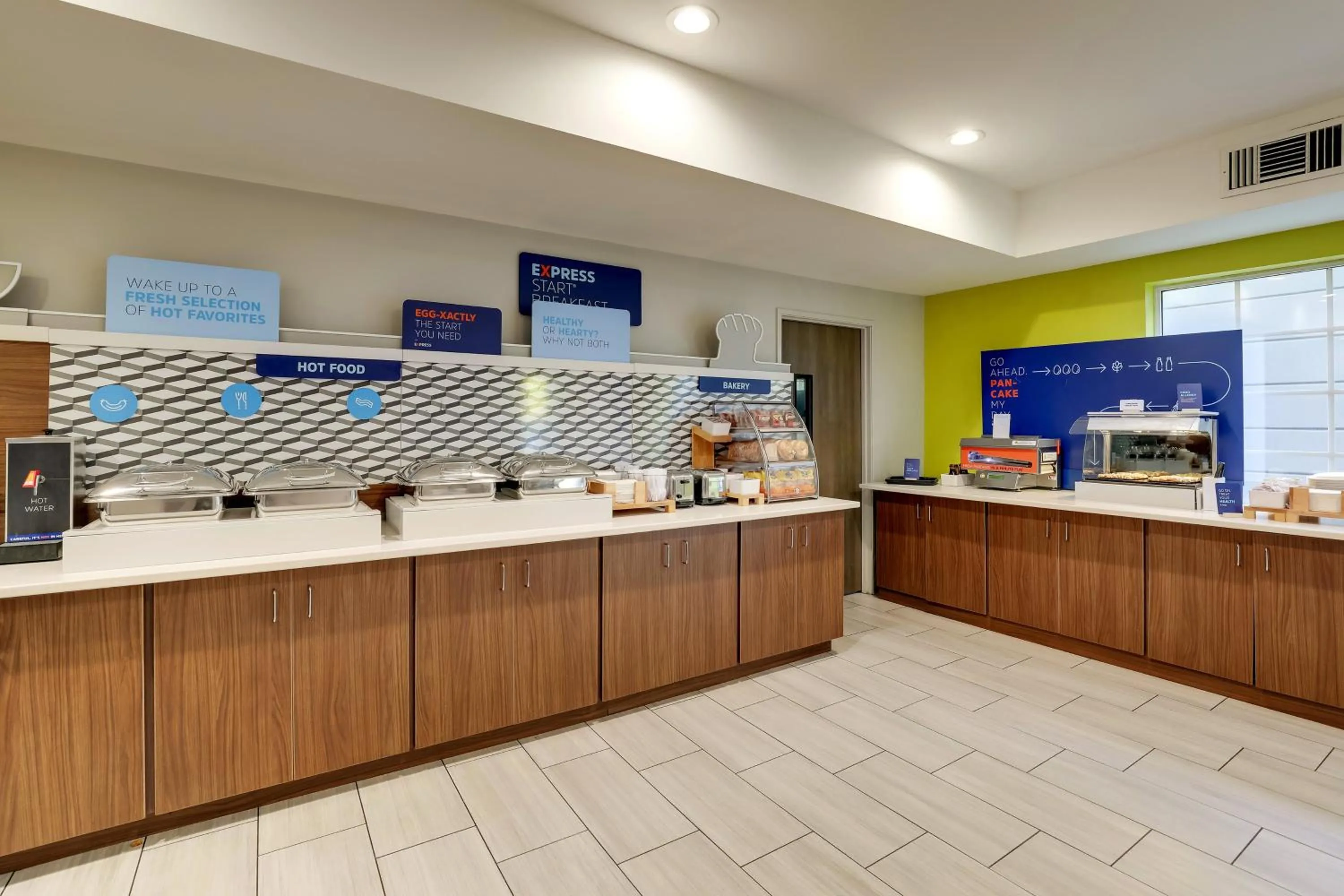 Breakfast in Holiday Inn Express & Suites Orangeburg by IHG