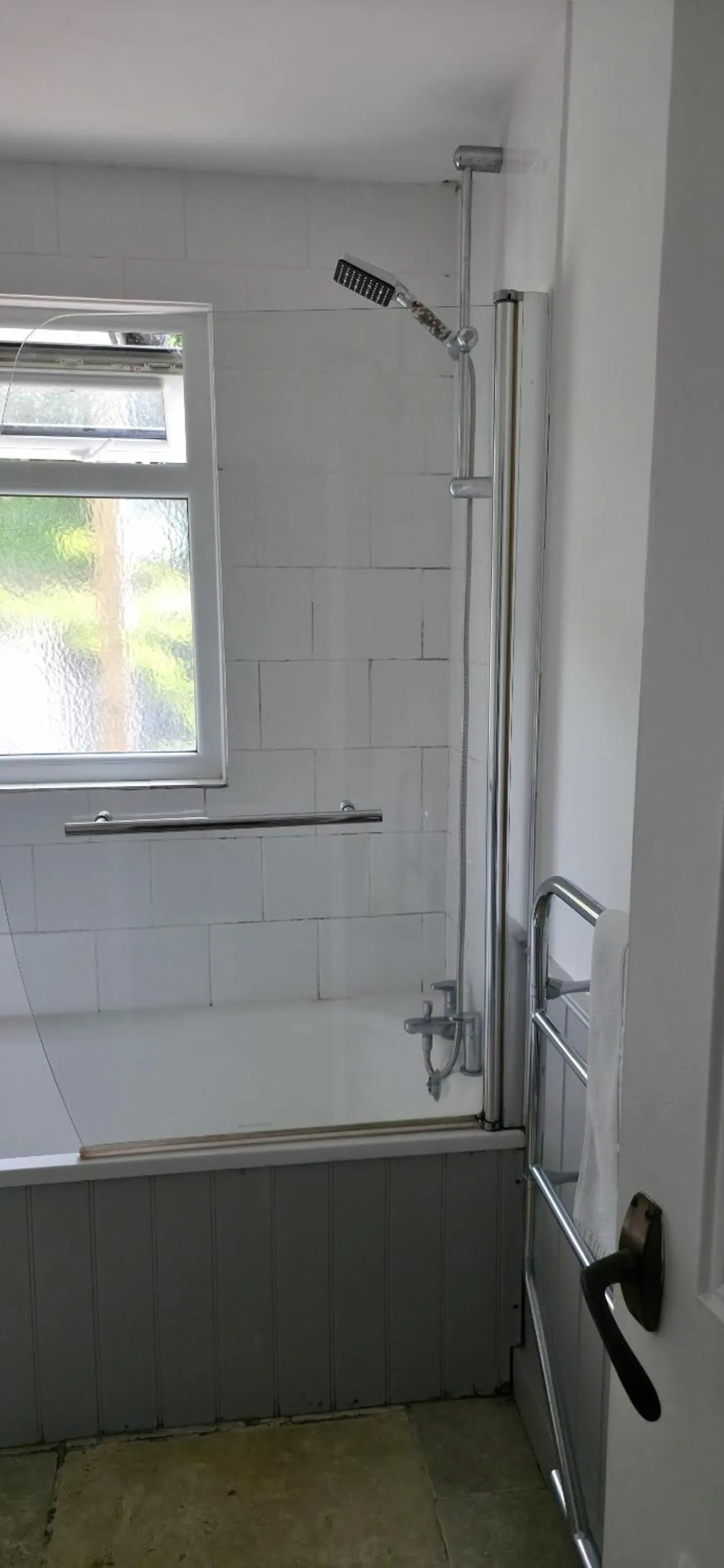 Bathroom in The Benett Arms