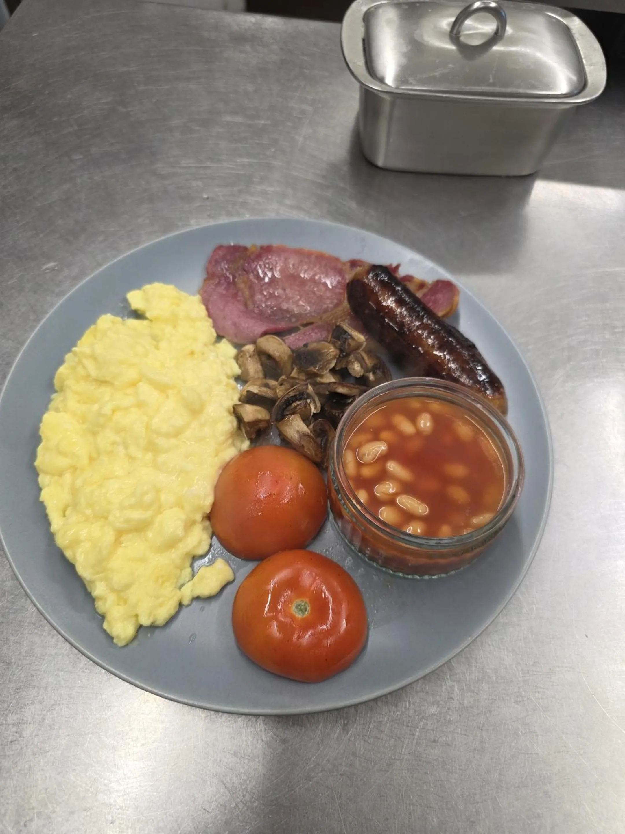 Food and drinks in The Benett Arms