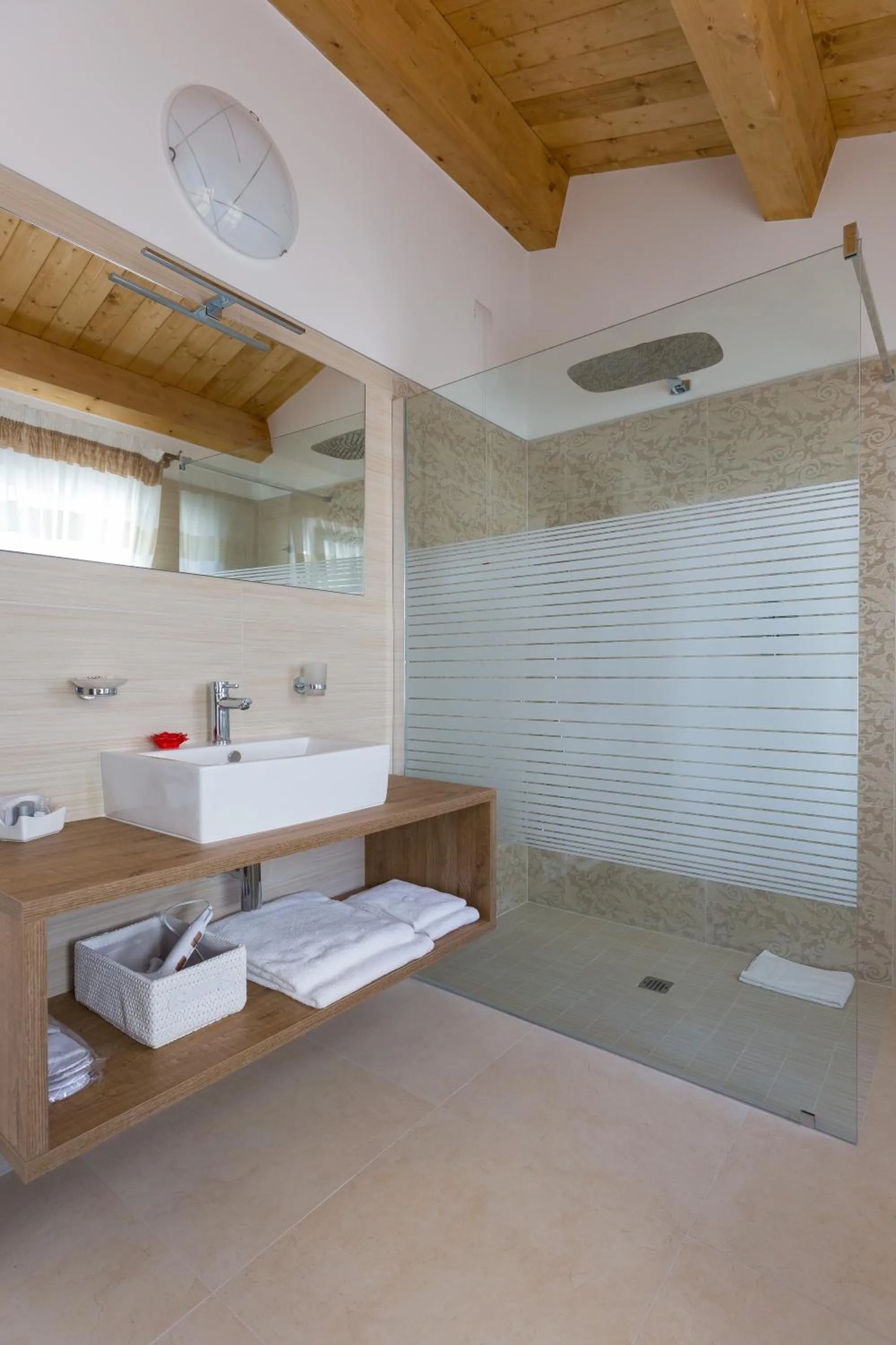 Shower in Villa Cavour