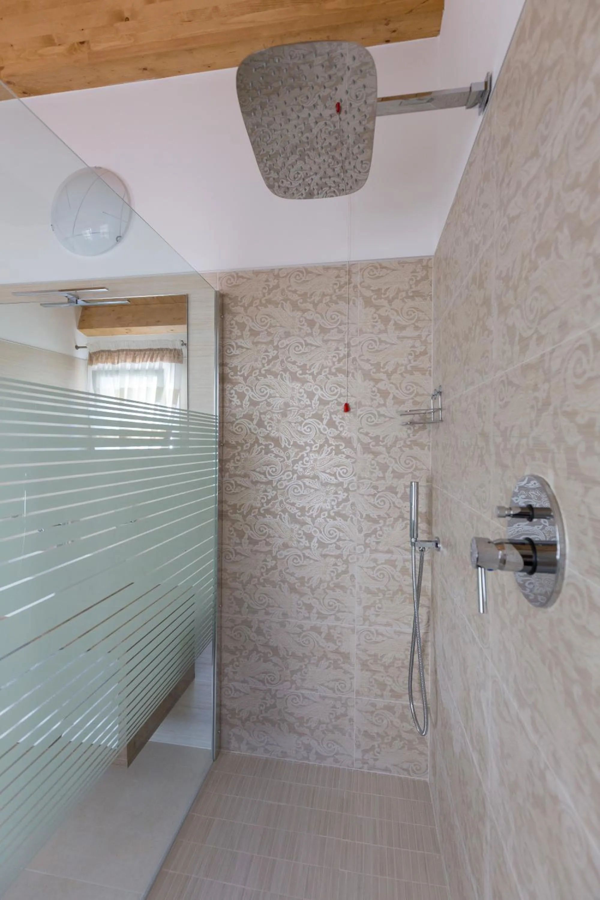 Shower in Villa Cavour