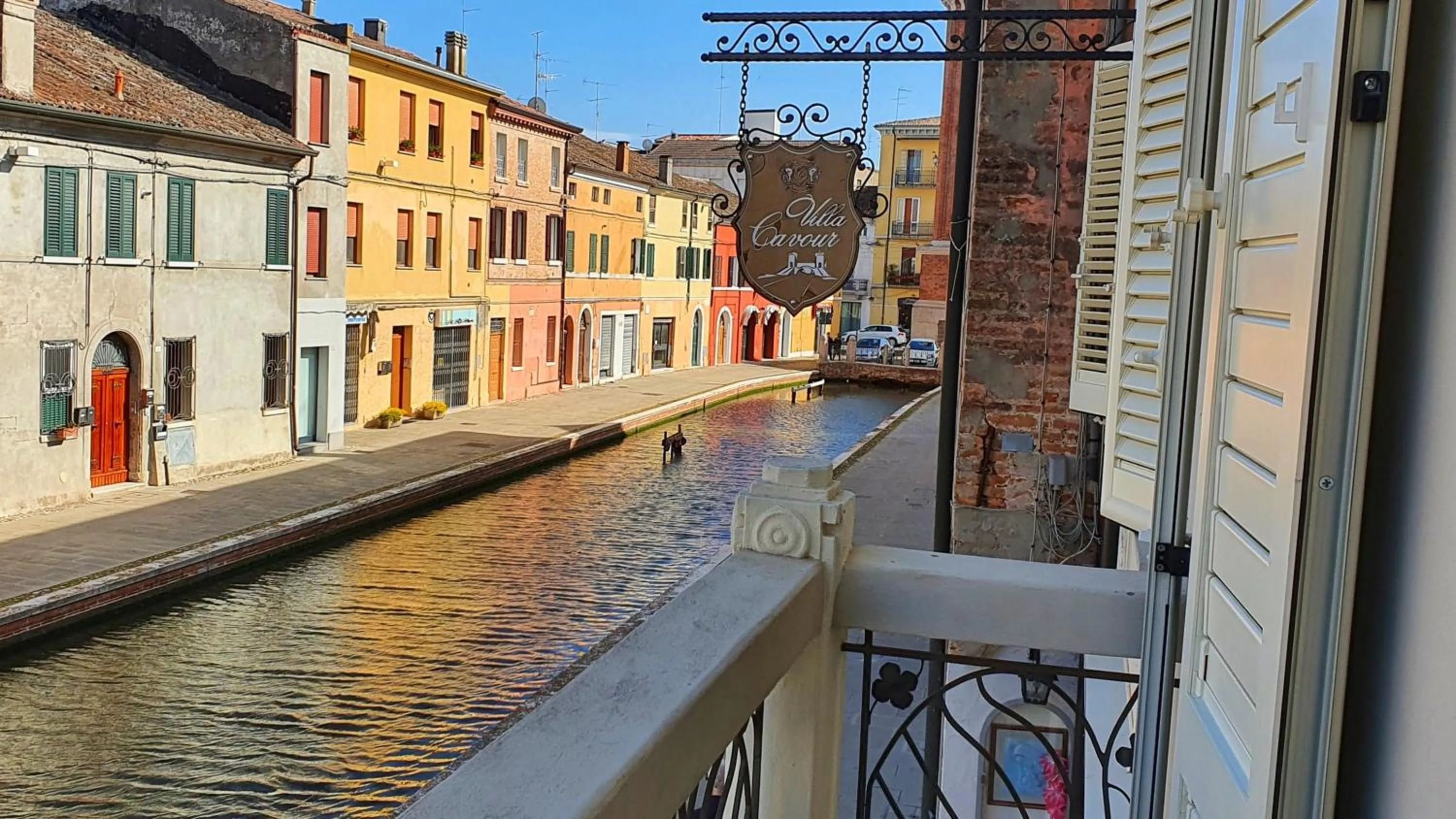 Property building in Villa Cavour