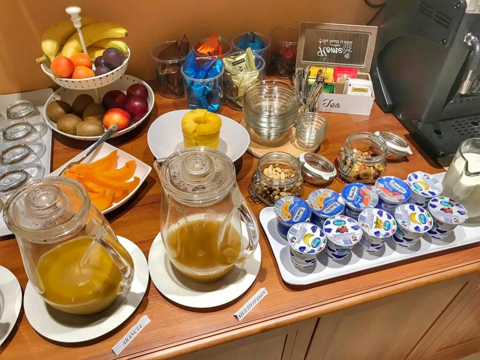 Italian breakfast in Villa Cavour