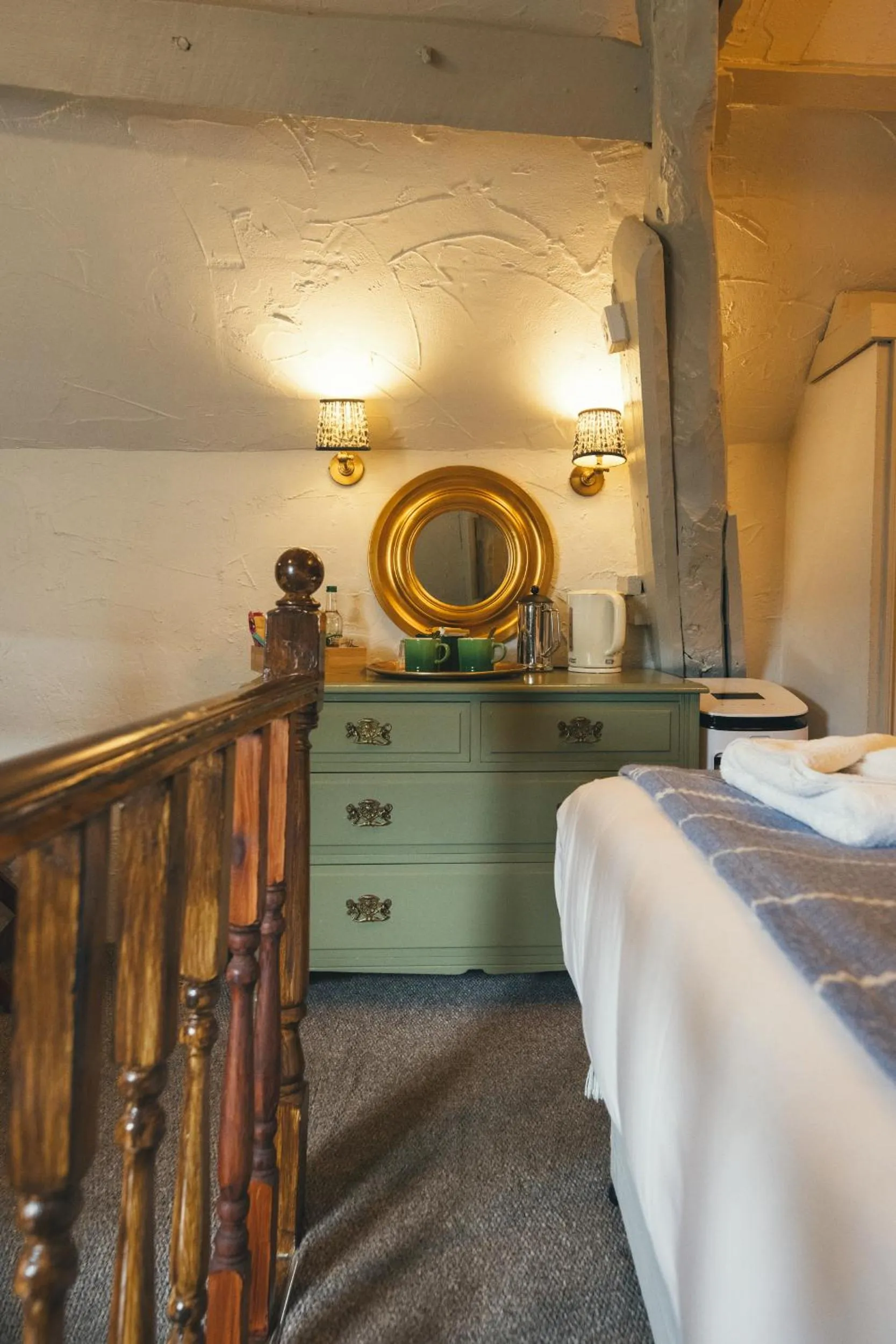 Bed in Bayards Cove Inn