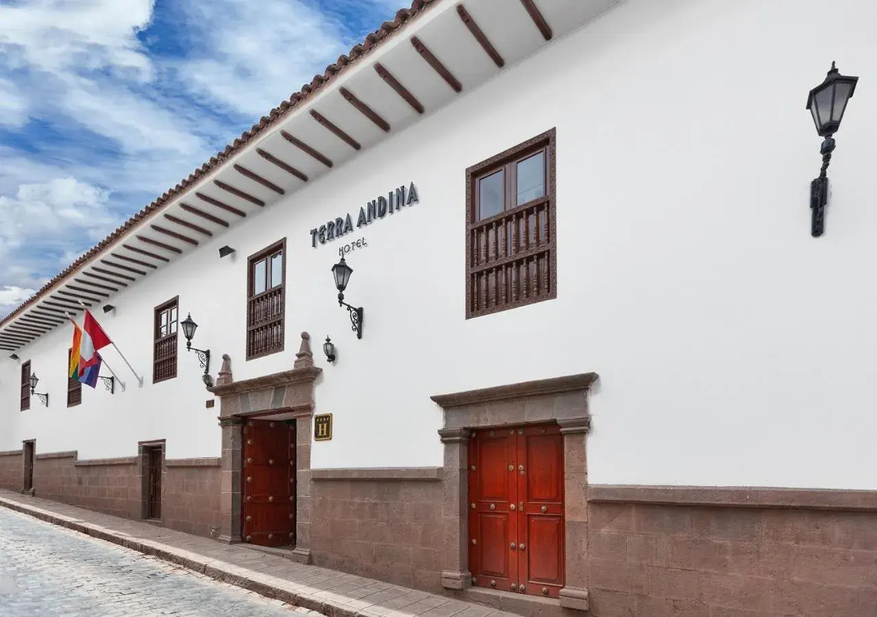 Property building in Terra Andina Colonial Mansion Property building in Terra Andina Colonial Mansion