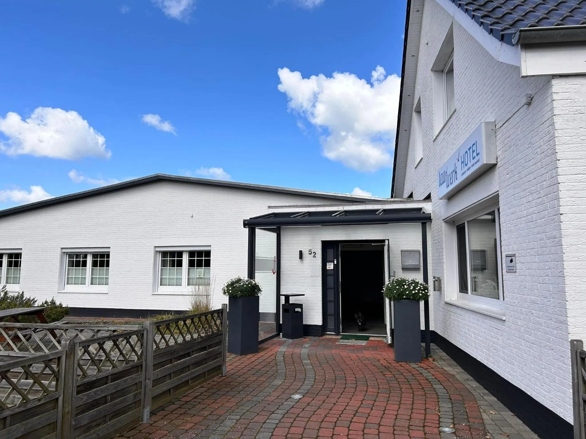 Property building in tauwerk Hotel