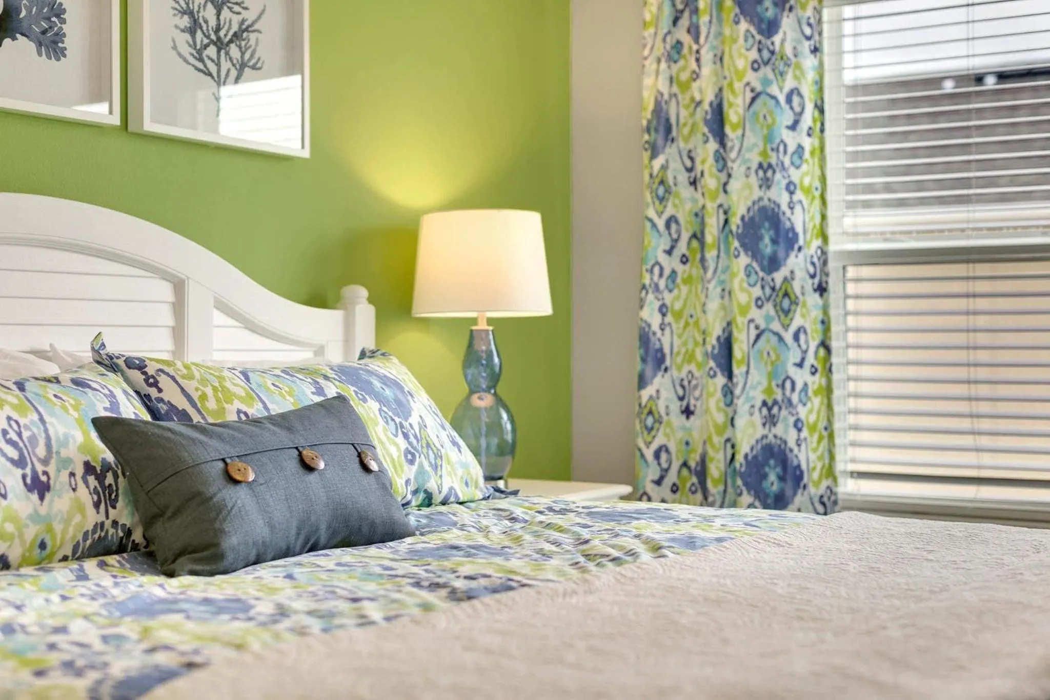 Four Bedrooms Townhome 5116