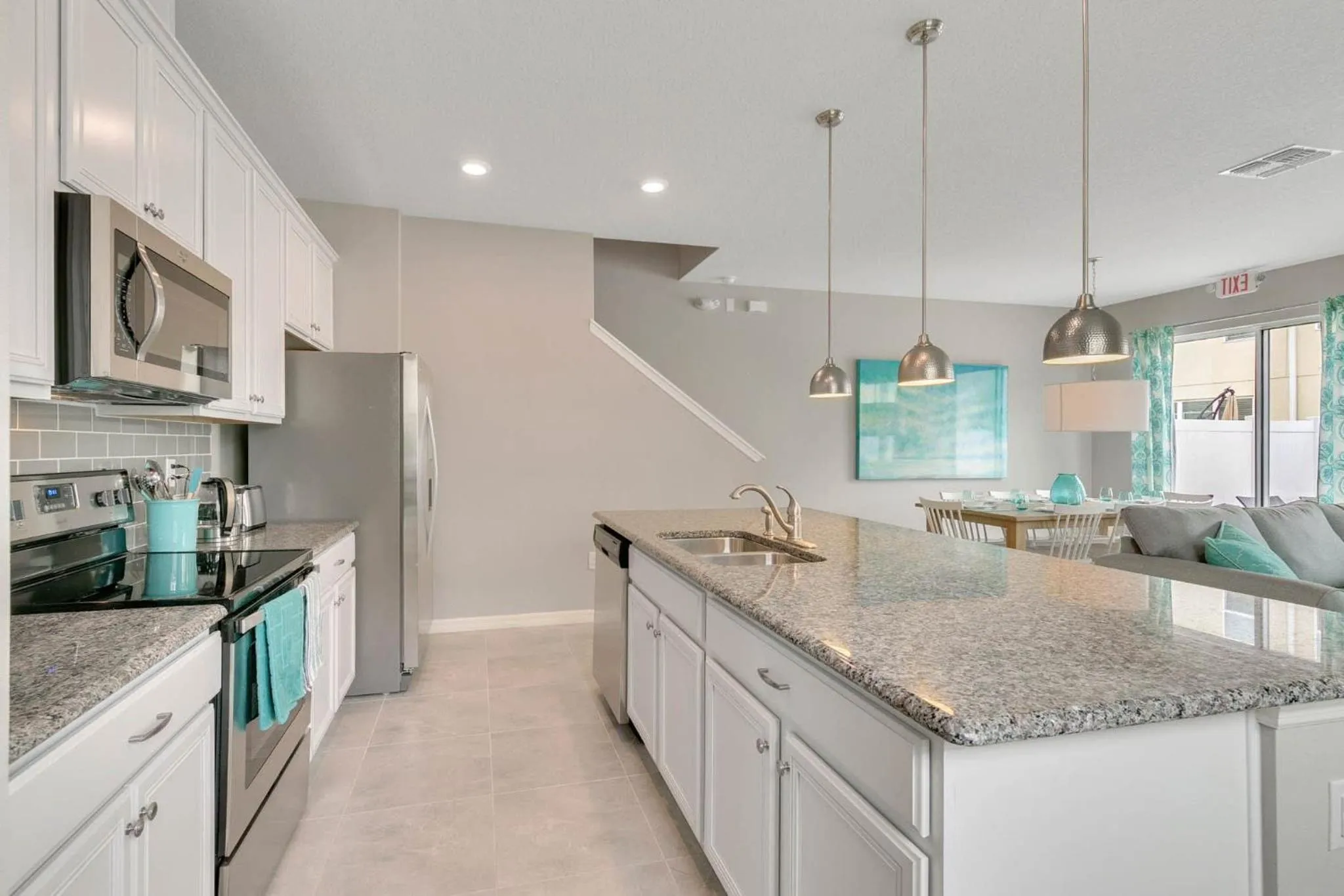 Four Bedrooms Townhome 5116