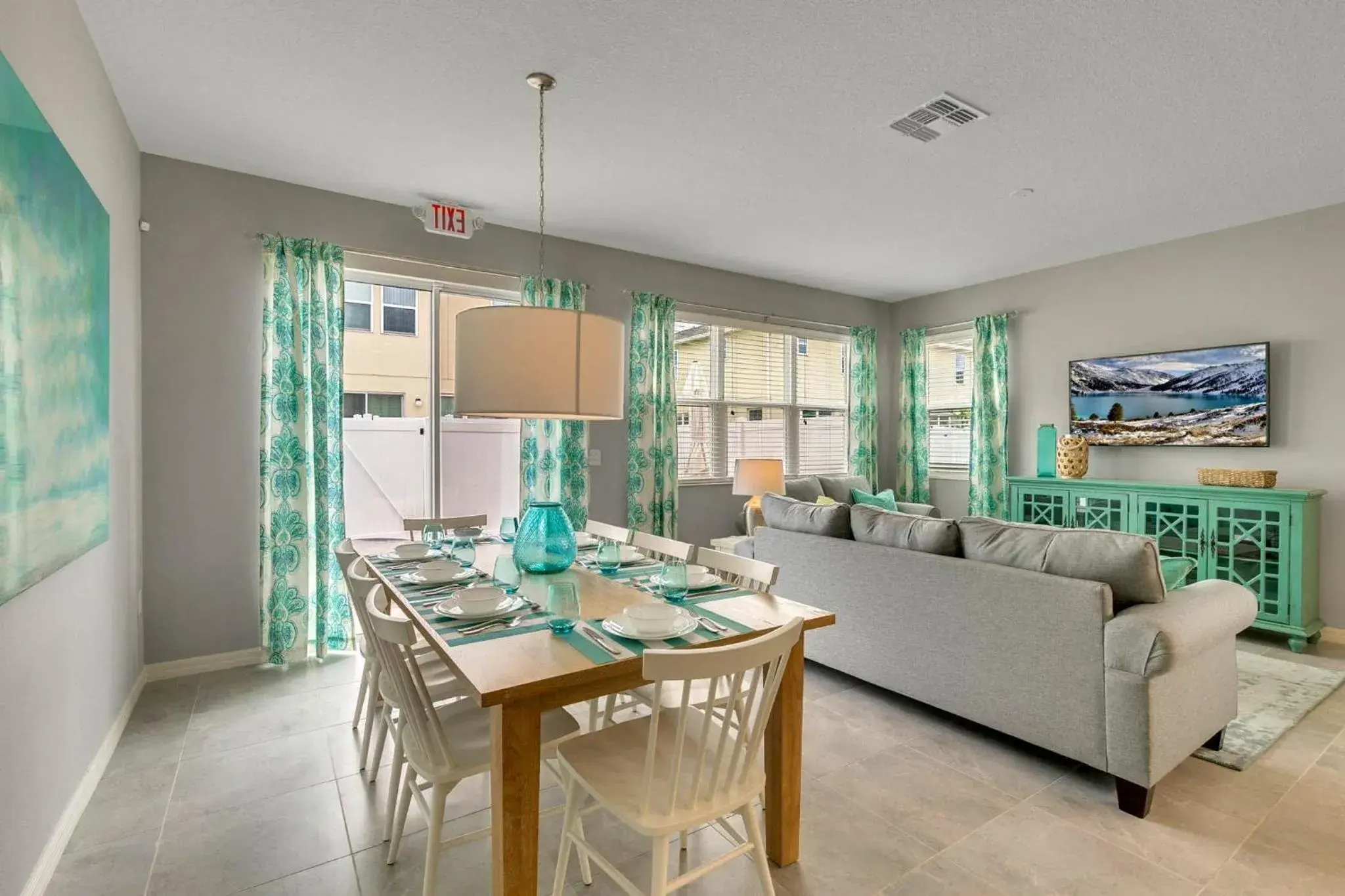 Four Bedrooms Townhome 5116 Four Bedrooms Townhome 5116