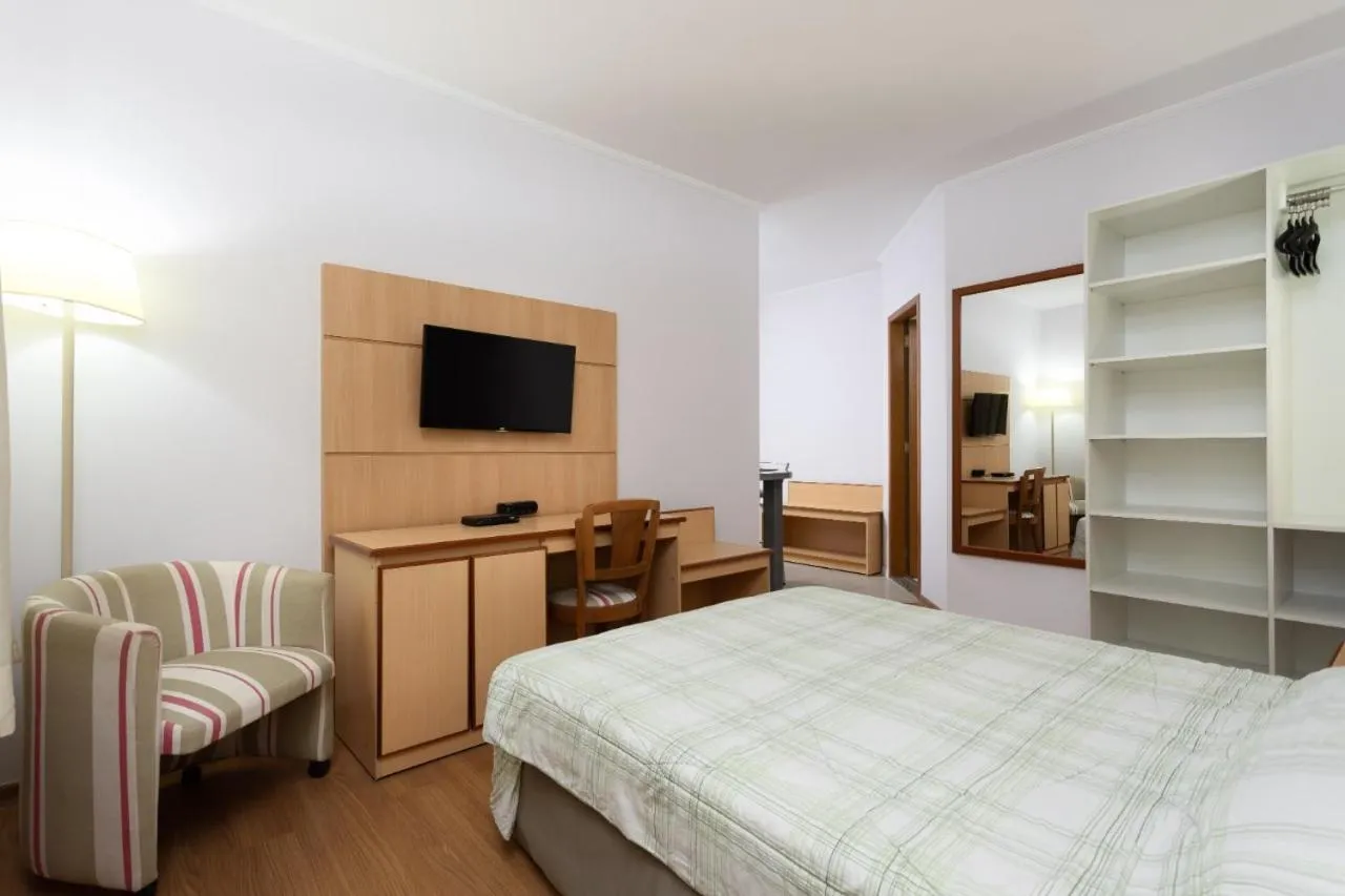 Bedroom, Bed in Hotel Augusta Boulevard