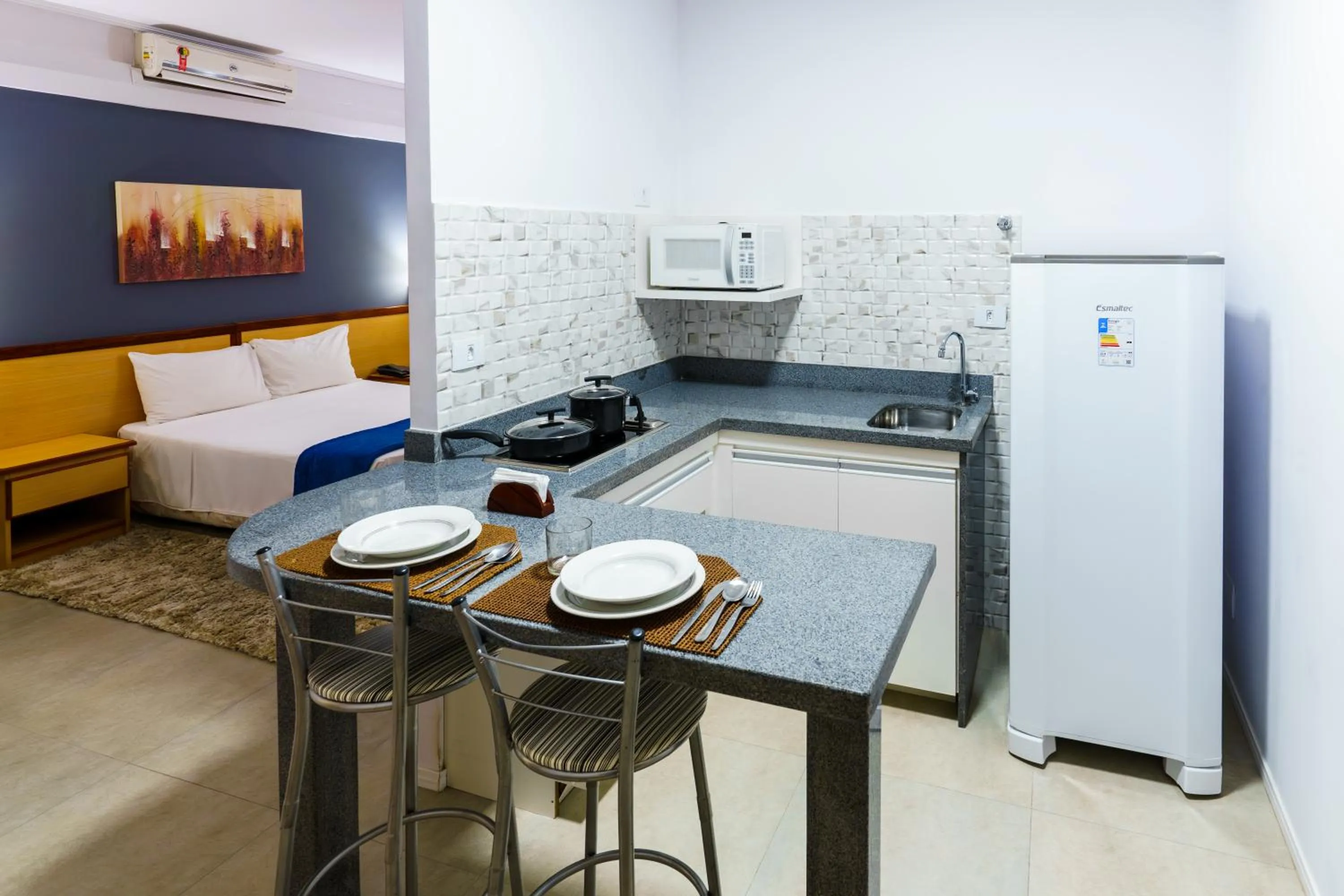 Kitchen or kitchenette in Hotel Augusta Boulevard