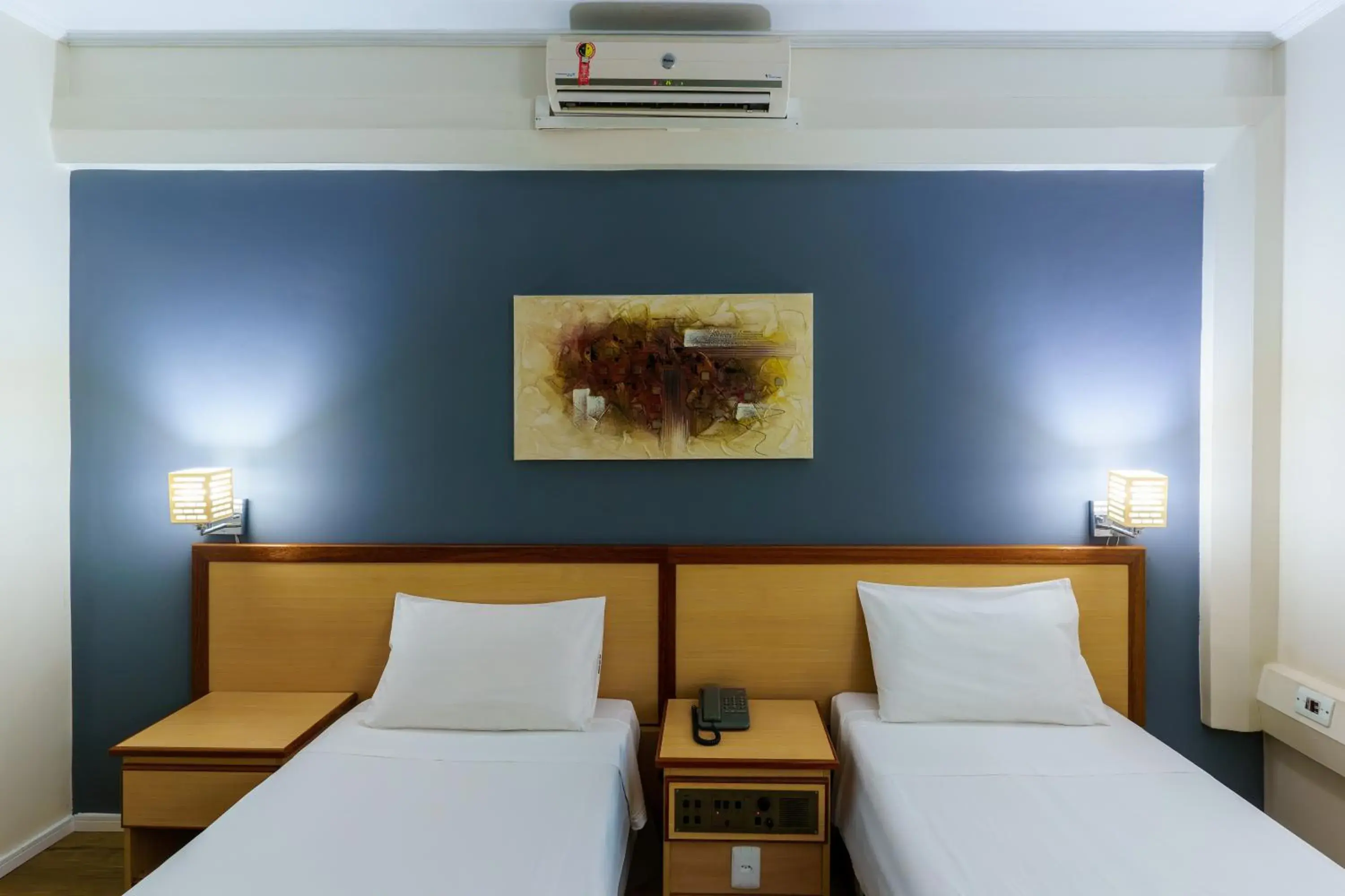 Bed in Hotel Augusta Boulevard Bed in Hotel Augusta Boulevard