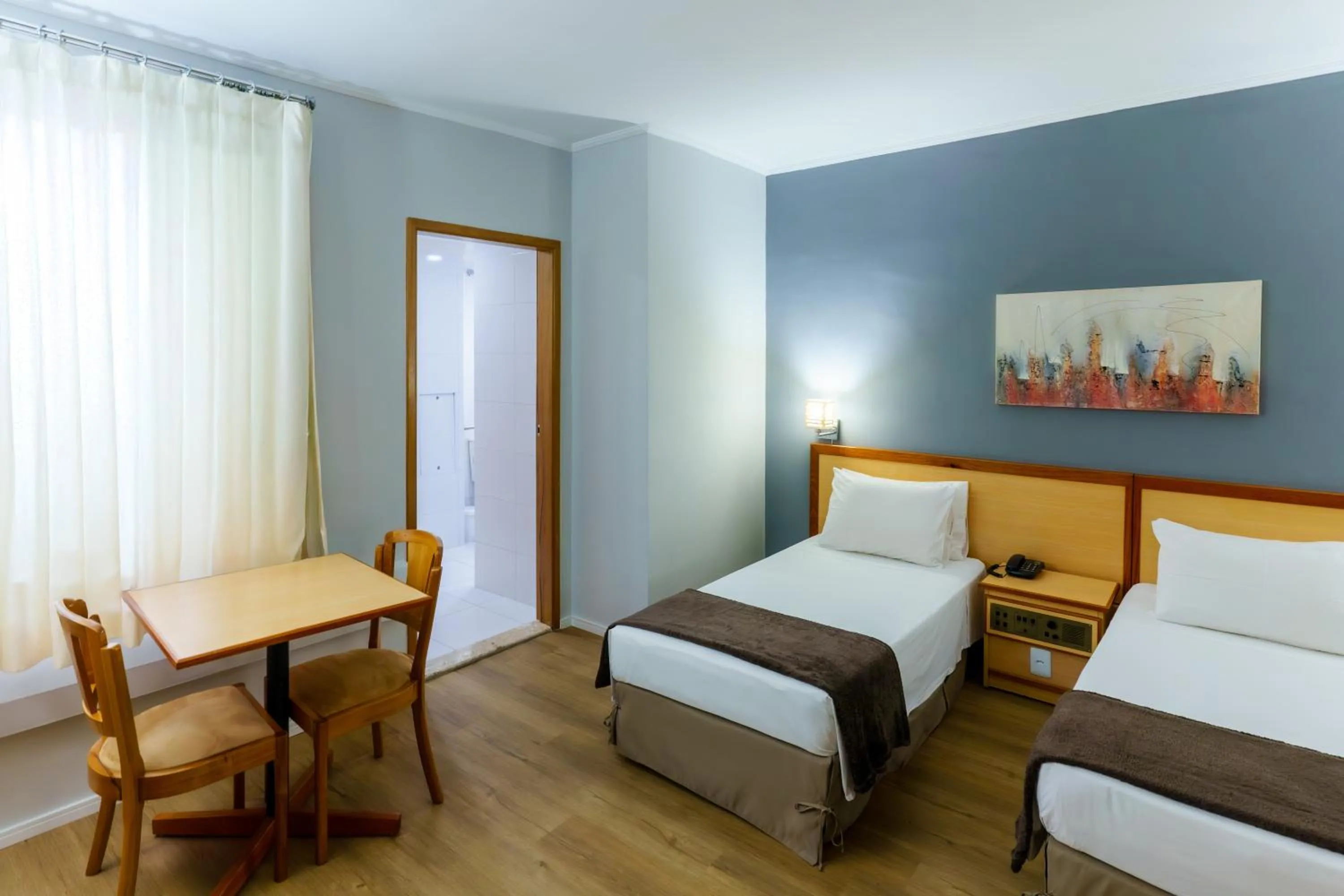 Bed in Hotel Augusta Boulevard