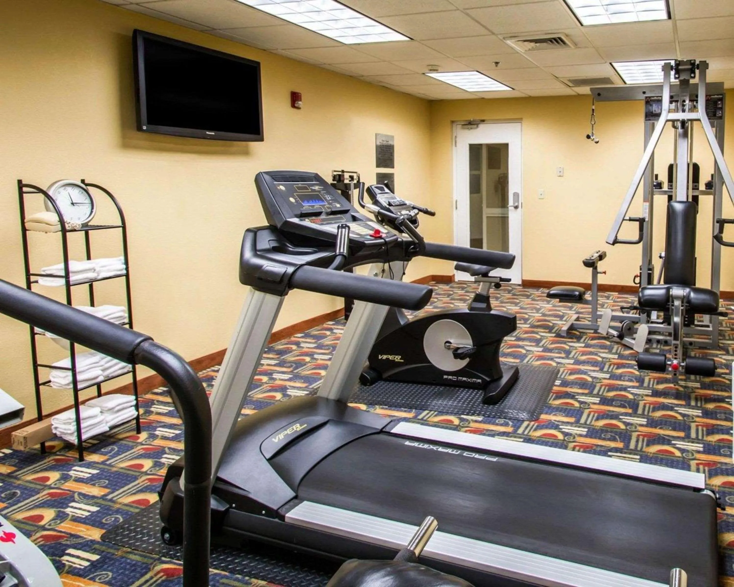 Fitness centre/facilities in Clarion Inn & Suites Miami International Airport