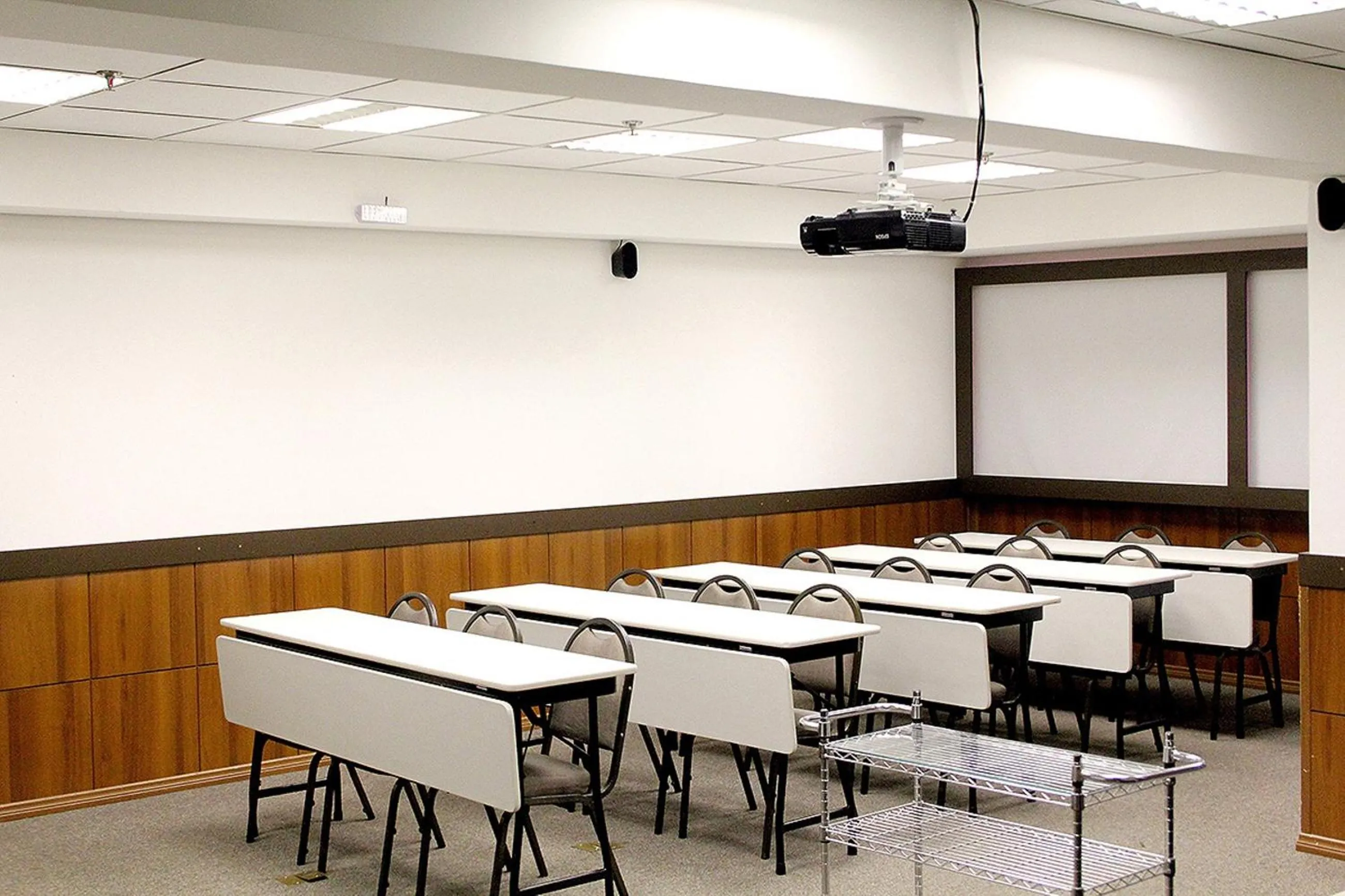 Business facilities in Hotel Golden Park Campinas Cambuí By Nacional Inn