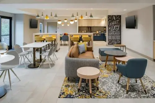 TownePlace Suites by Marriott Portland Airport TownePlace Suites by Marriott Portland Airport