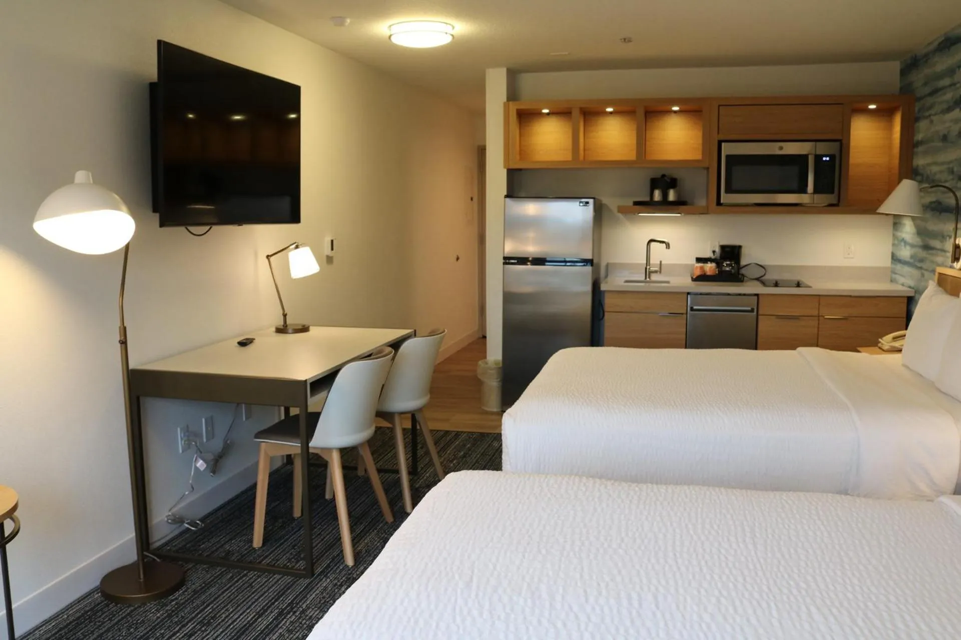 Clarion Hotel Portland International Airport