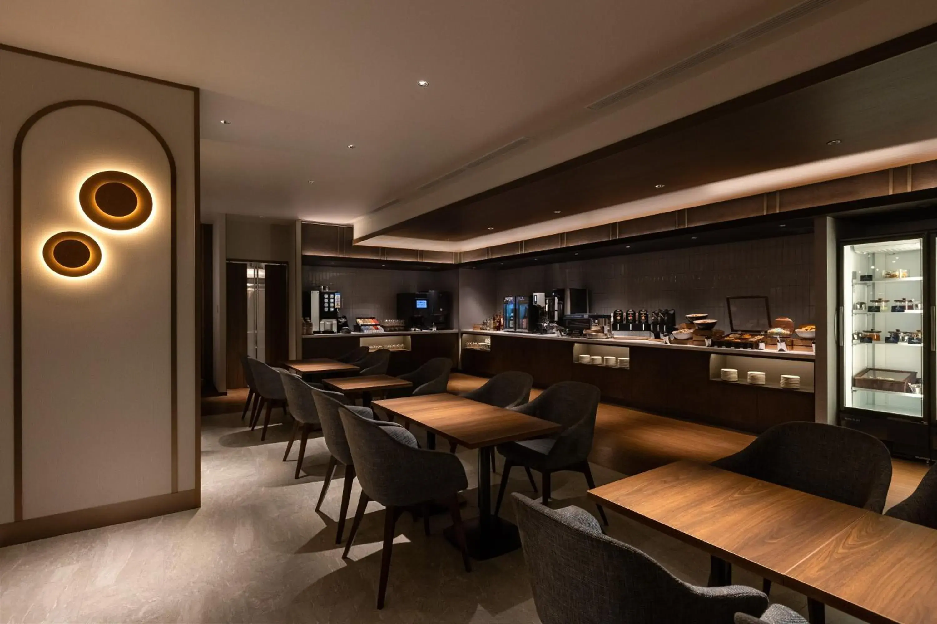 Lounge or bar in Namba Oriental Hotel Lounge or bar in Namba Oriental Hotel