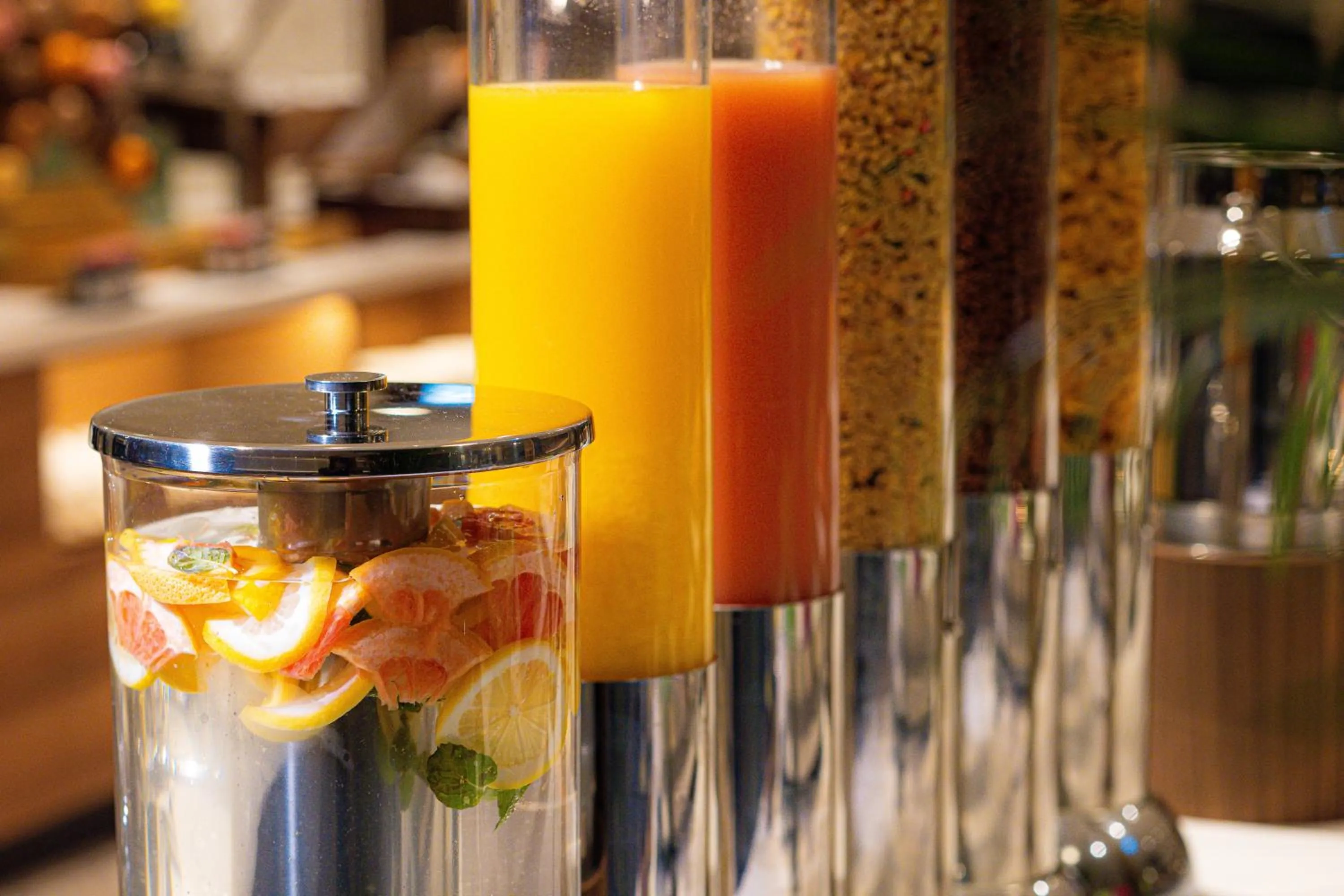 Restaurant/places to eat in Namba Oriental Hotel