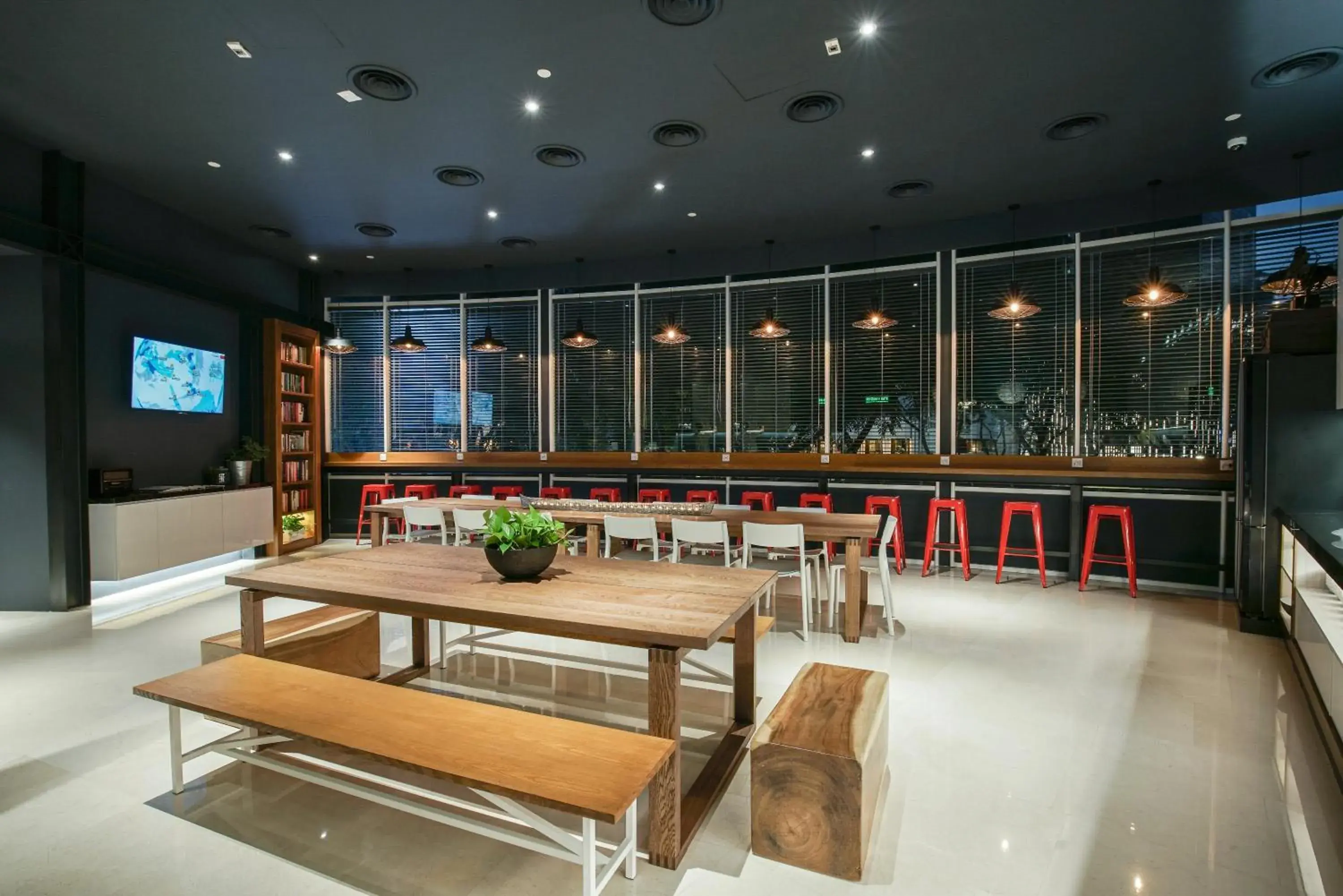 Communal lounge/ TV room in The Bed KLCC Communal lounge/ TV room in The Bed KLCC