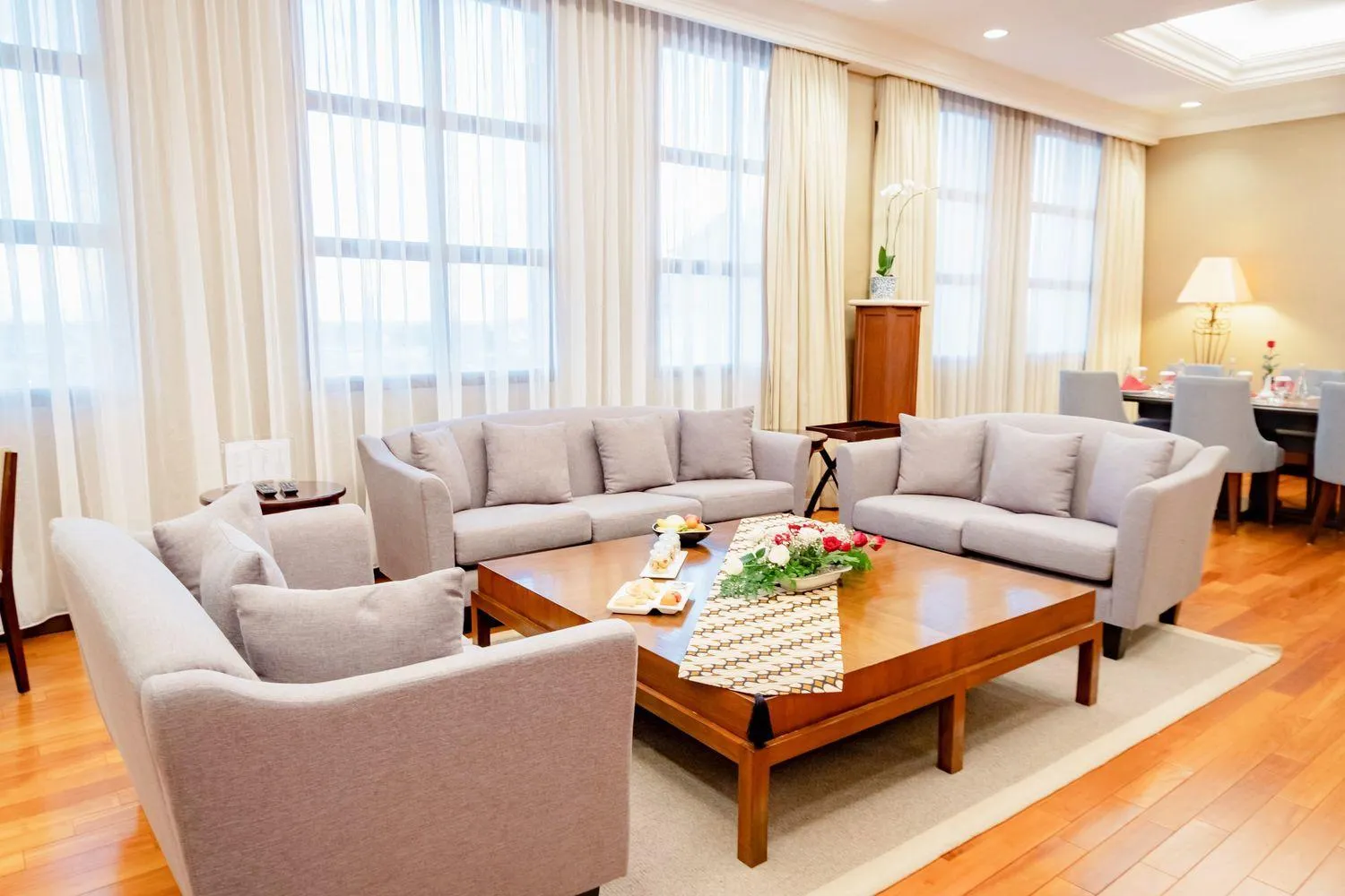 Living room in The Sunan Hotel Solo