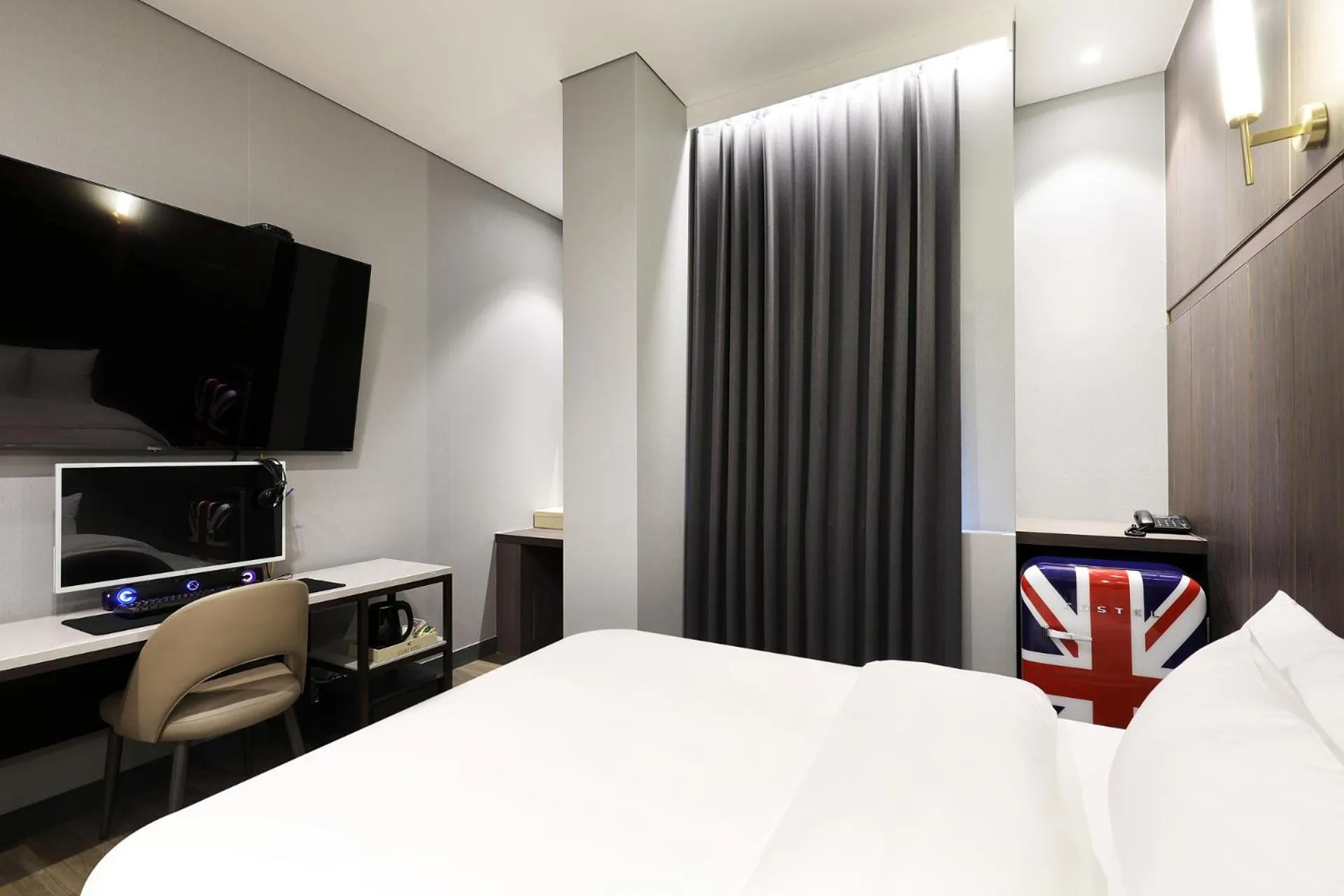 Bed in HOUND HOTEL Incheon Airport