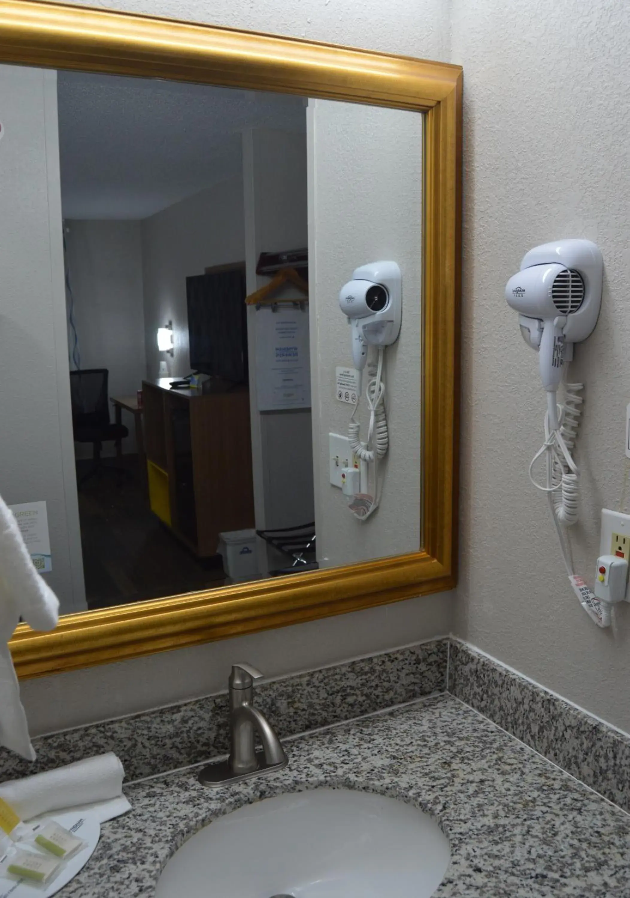 Bathroom in Days Inn by Wyndham Marietta-Atlanta-Delk Road Bathroom in Days Inn by Wyndham Marietta-Atlanta-Delk Road