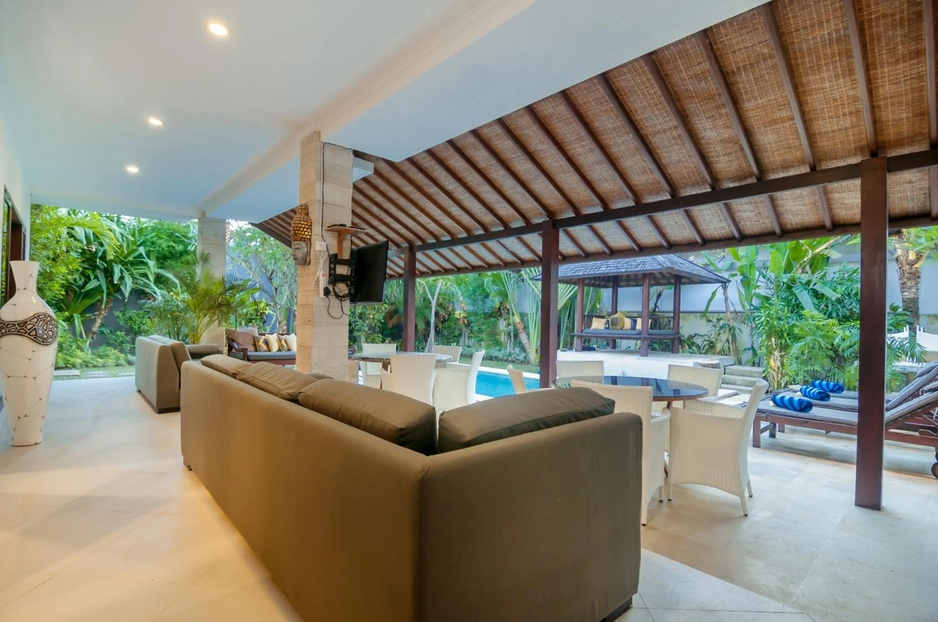 Living room in Mawar Estate by Villas Direct Bali