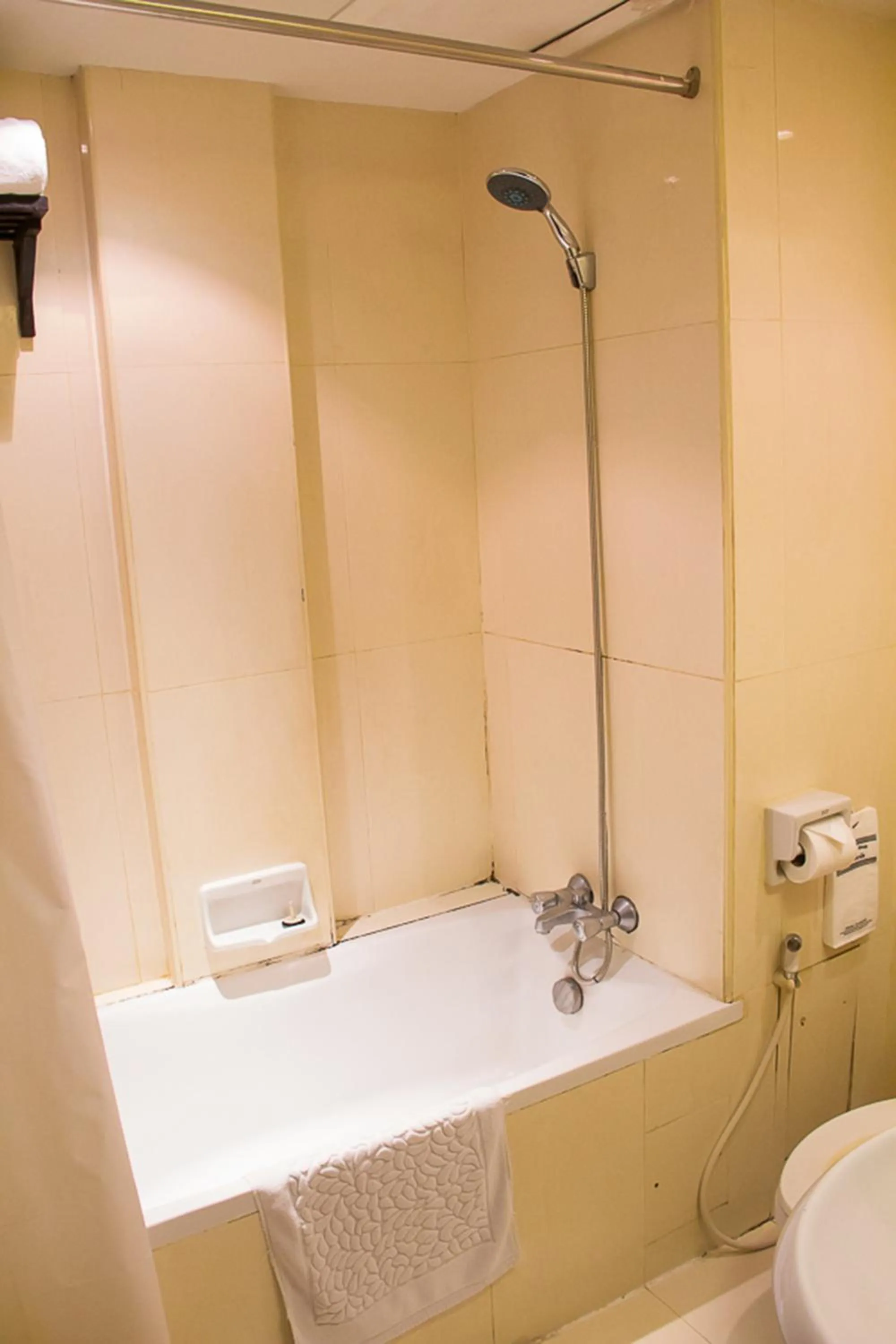 Bathroom in Grand Inn Hotel