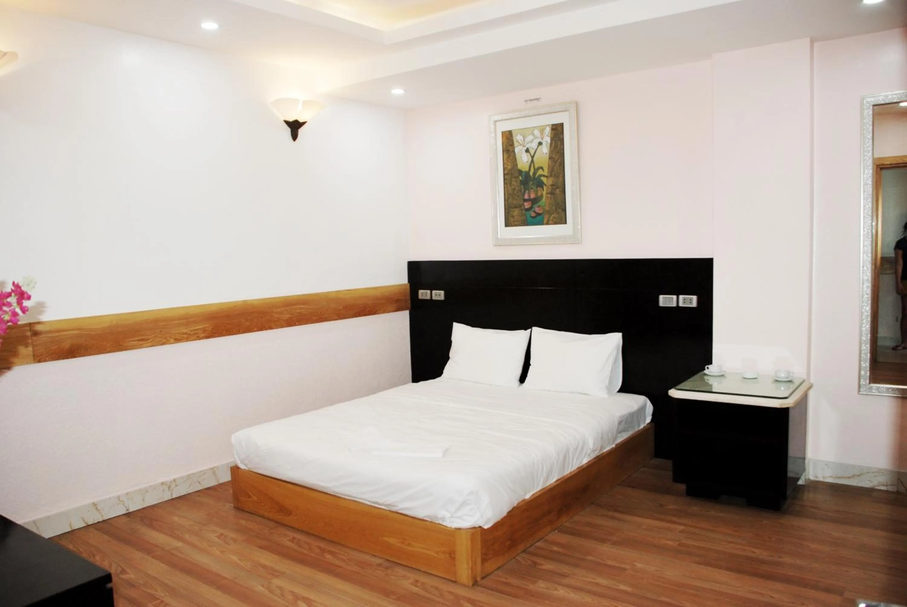 Photo of the whole room, Bed in Nice Hotel