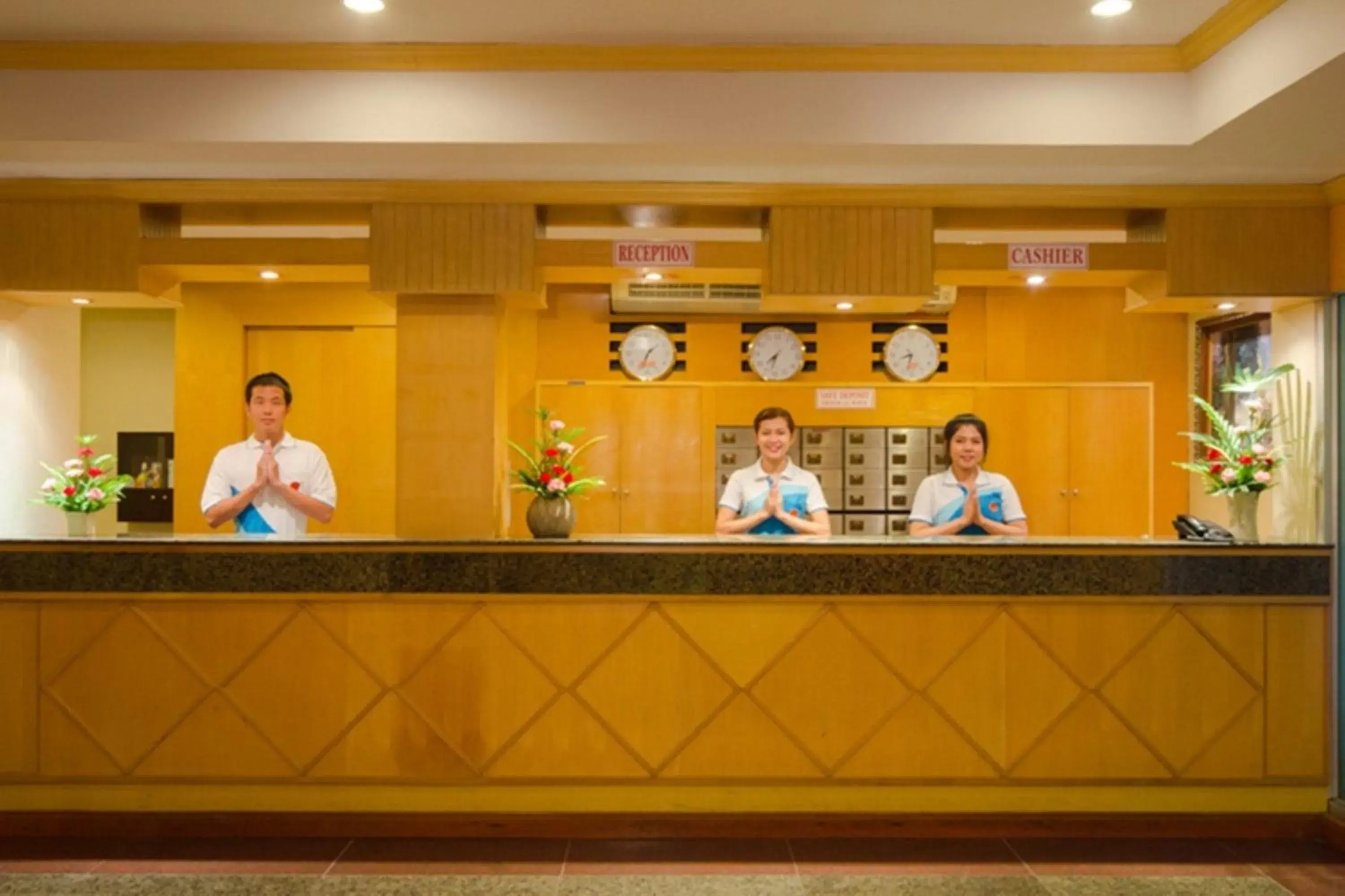 Staff, Lobby/Reception in Eastiny Bella Vista Hotel