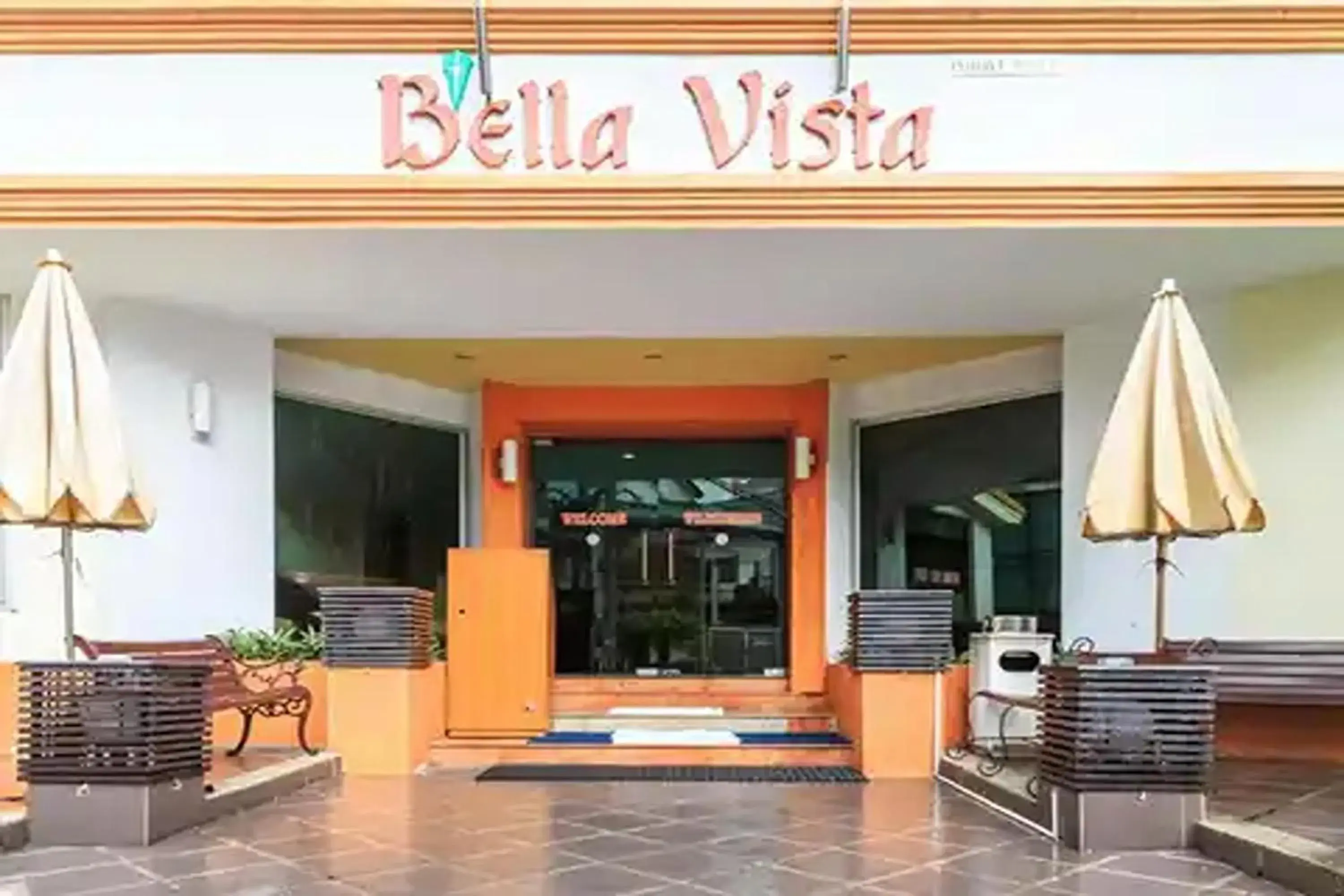 Patio in Eastiny Bella Vista Hotel