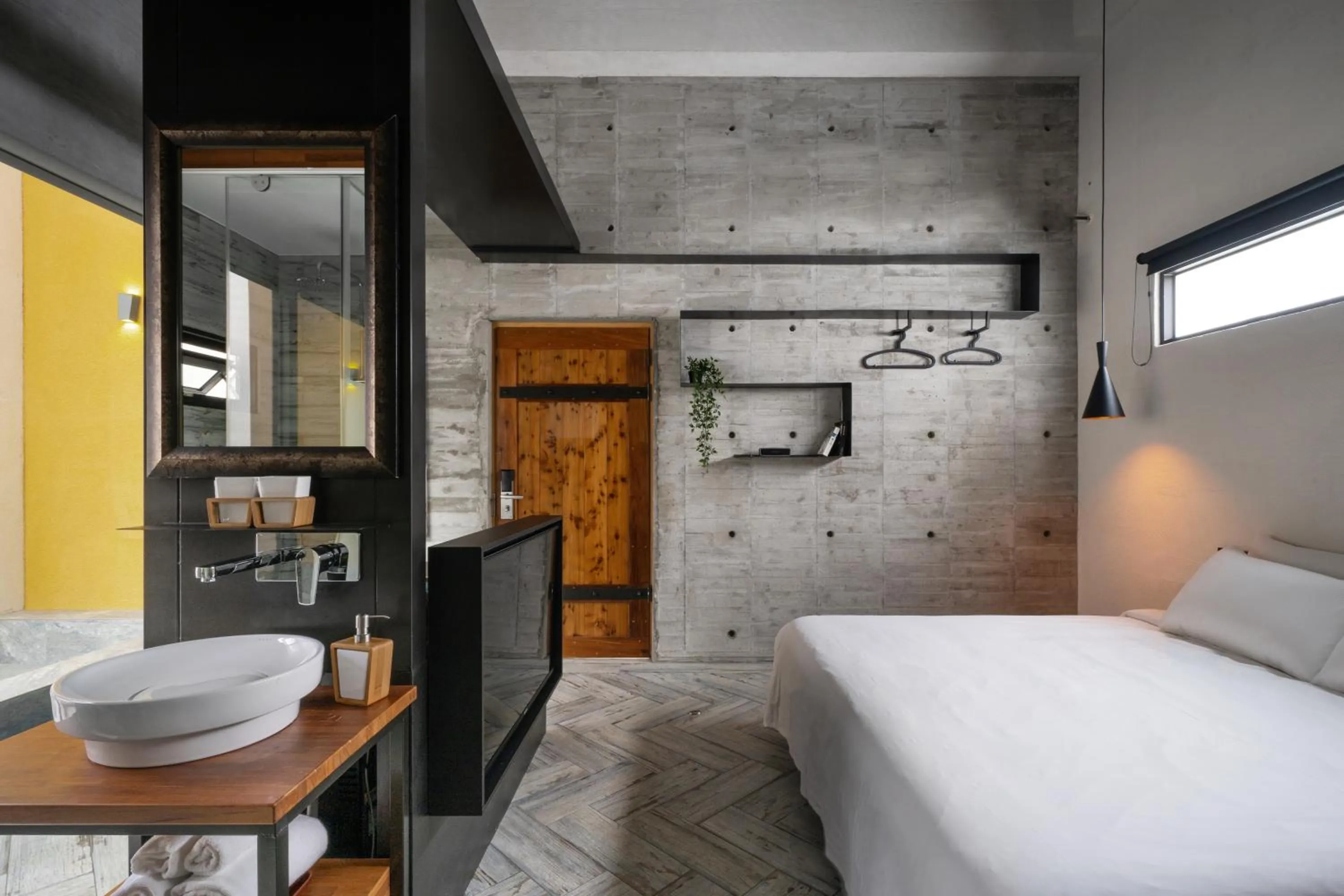 TV and multimedia, Bed in Color Coral Boutique Hotel