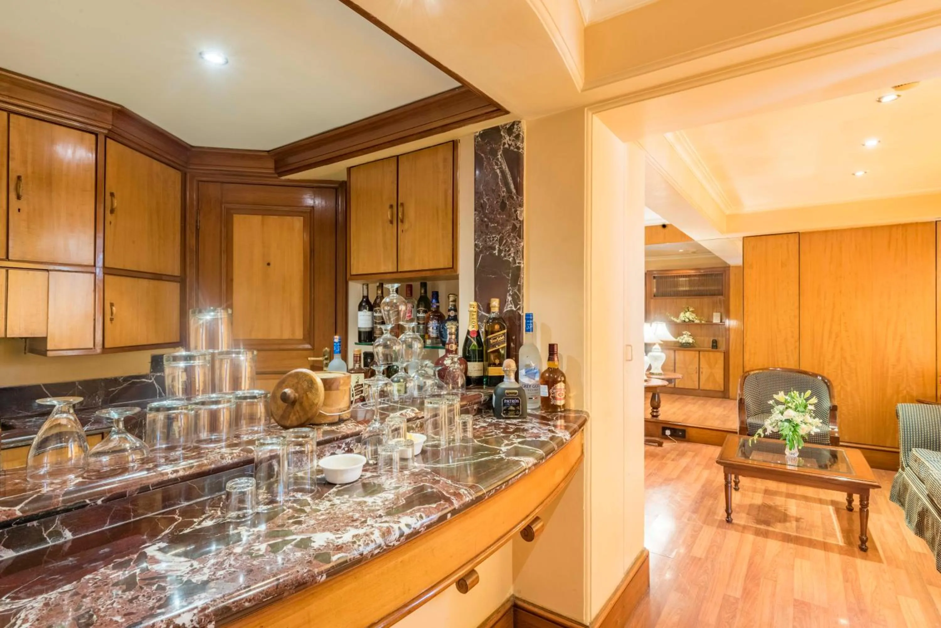 Seating area in Hotel Parle International