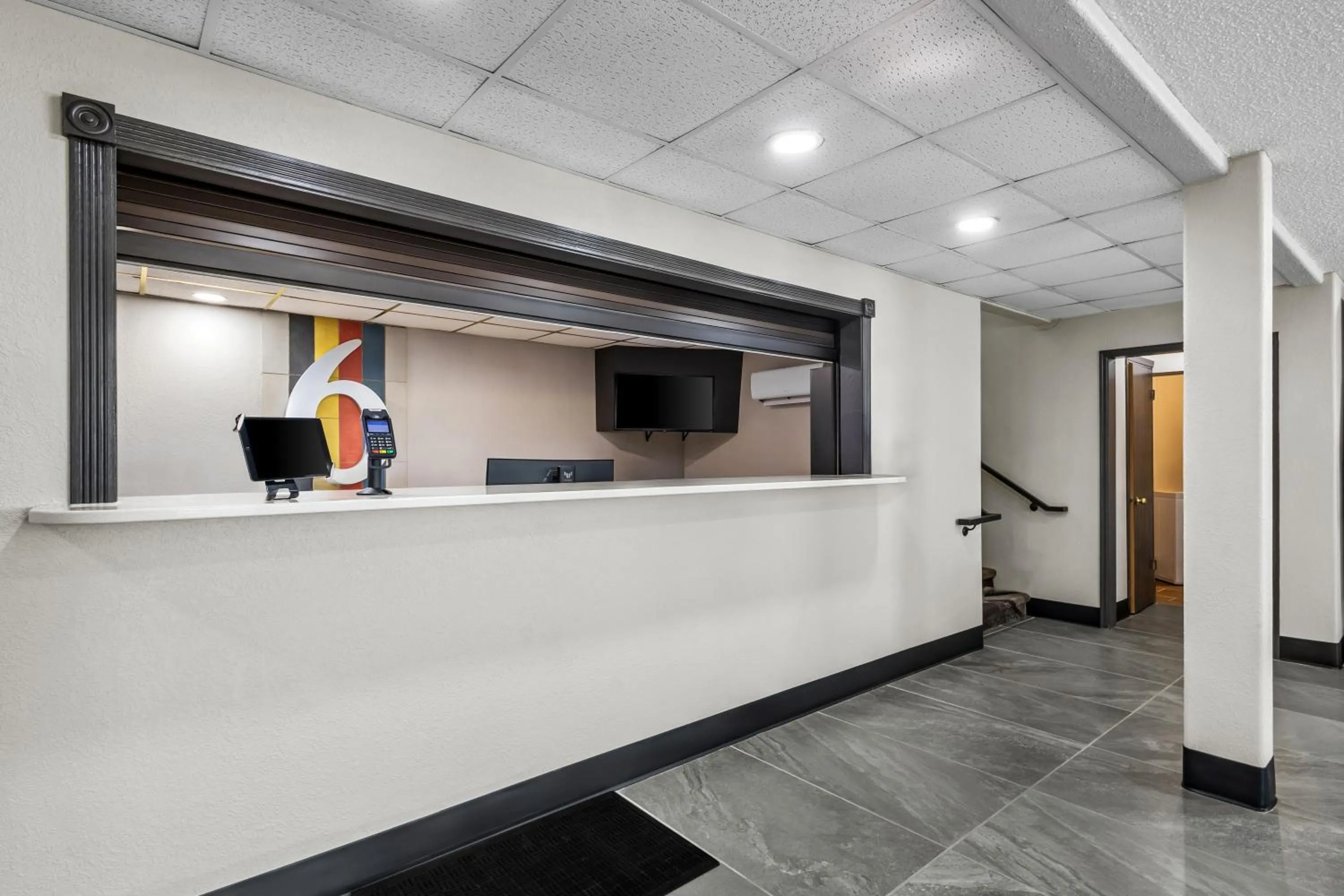 Lobby or reception in Motel 6 North Sioux City, SD I 29 North