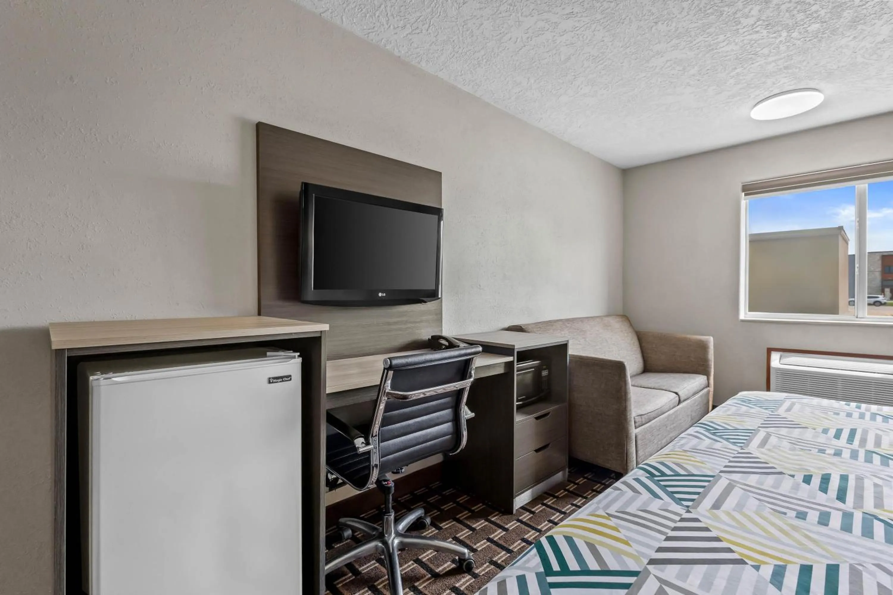 Bedroom, Bed in Motel 6 North Sioux City, SD I 29 North