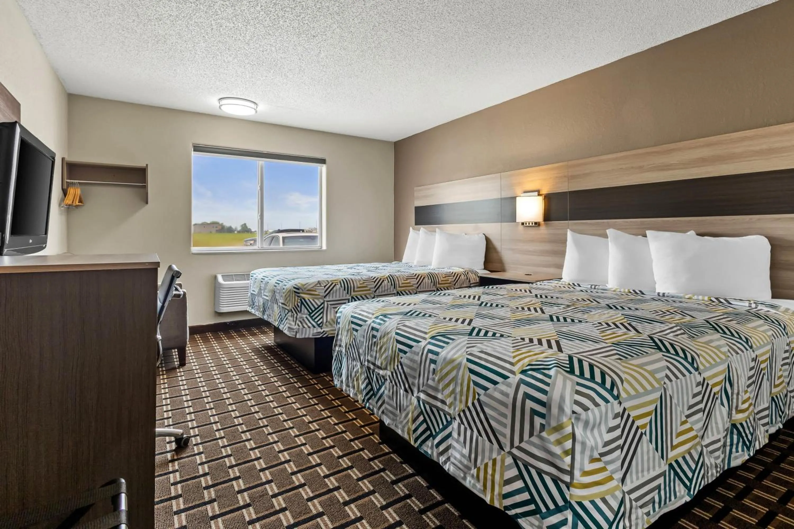 Bedroom, Bed in Motel 6 North Sioux City, SD I 29 North