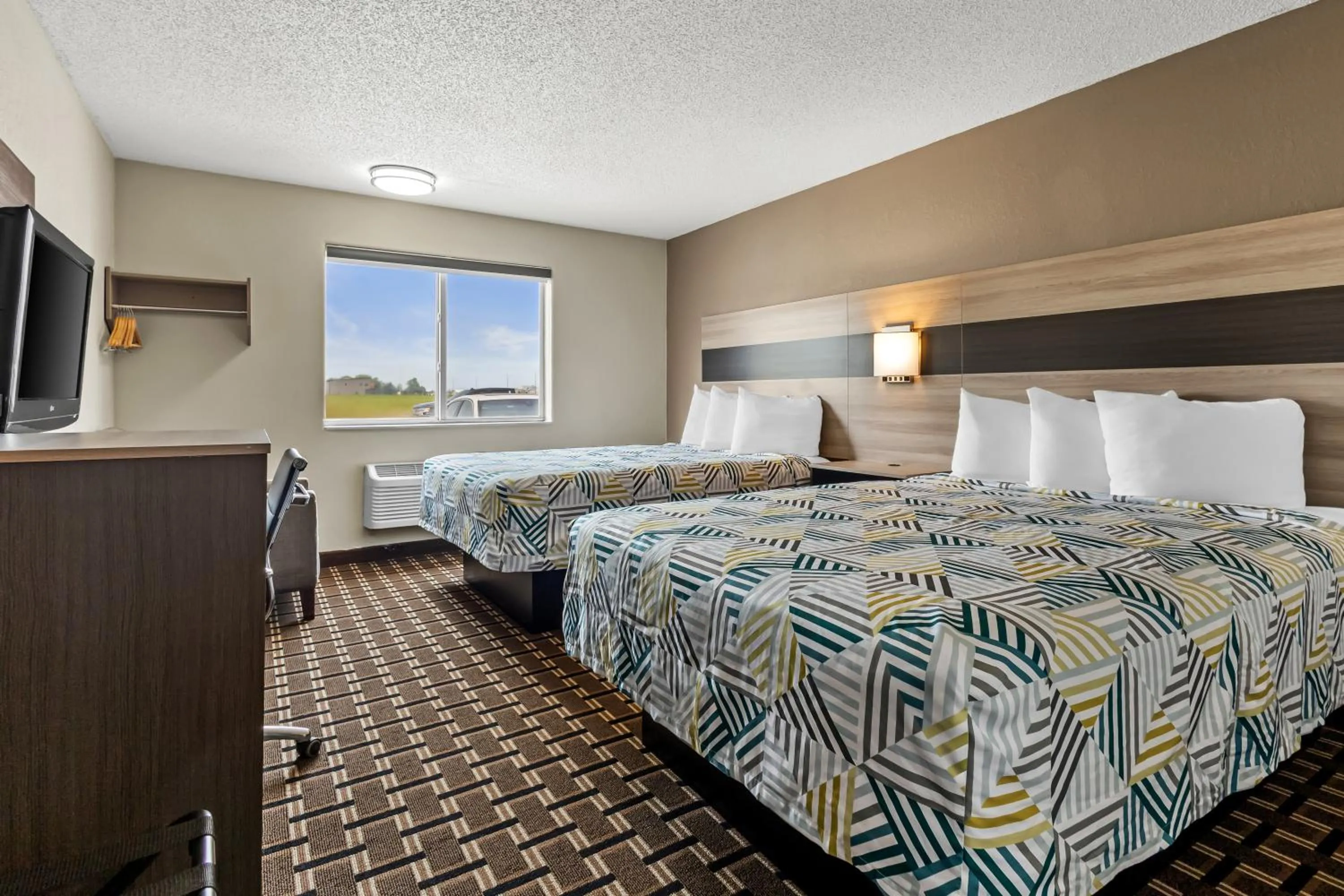 Bed in Motel 6 North Sioux City, SD I 29 North