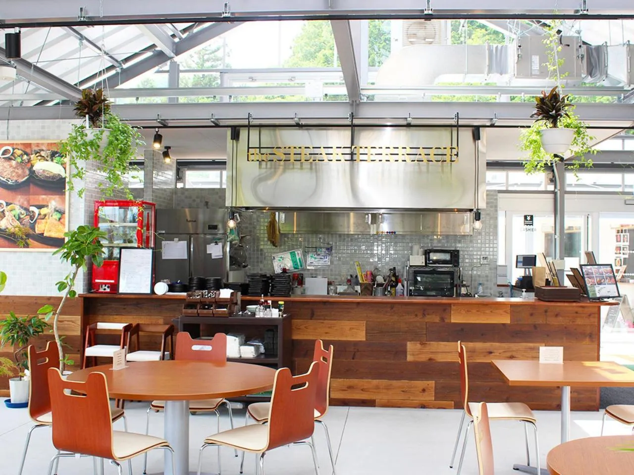 Restaurant/places to eat in Hotel Euro City