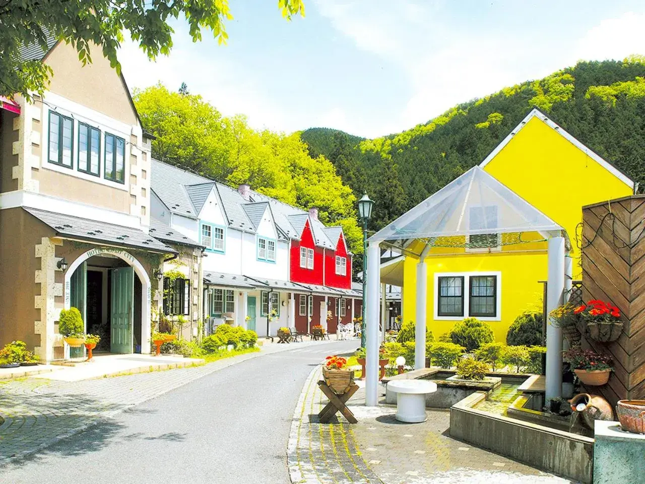 Property building in Hotel Euro City Property building in Hotel Euro City