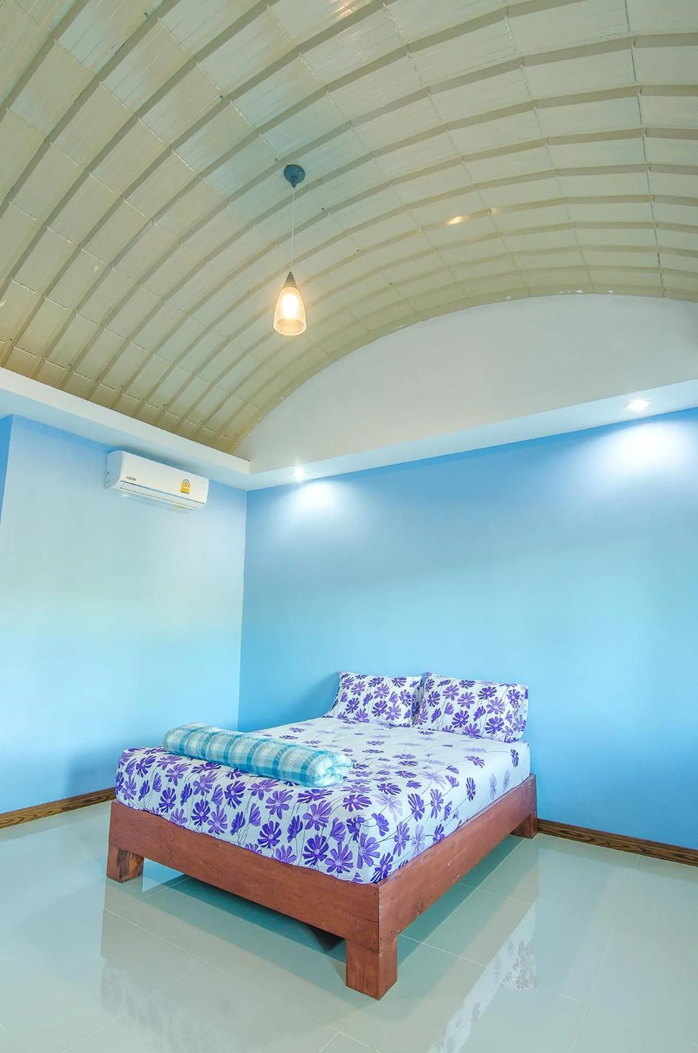 Bed in Ariya Garden Home