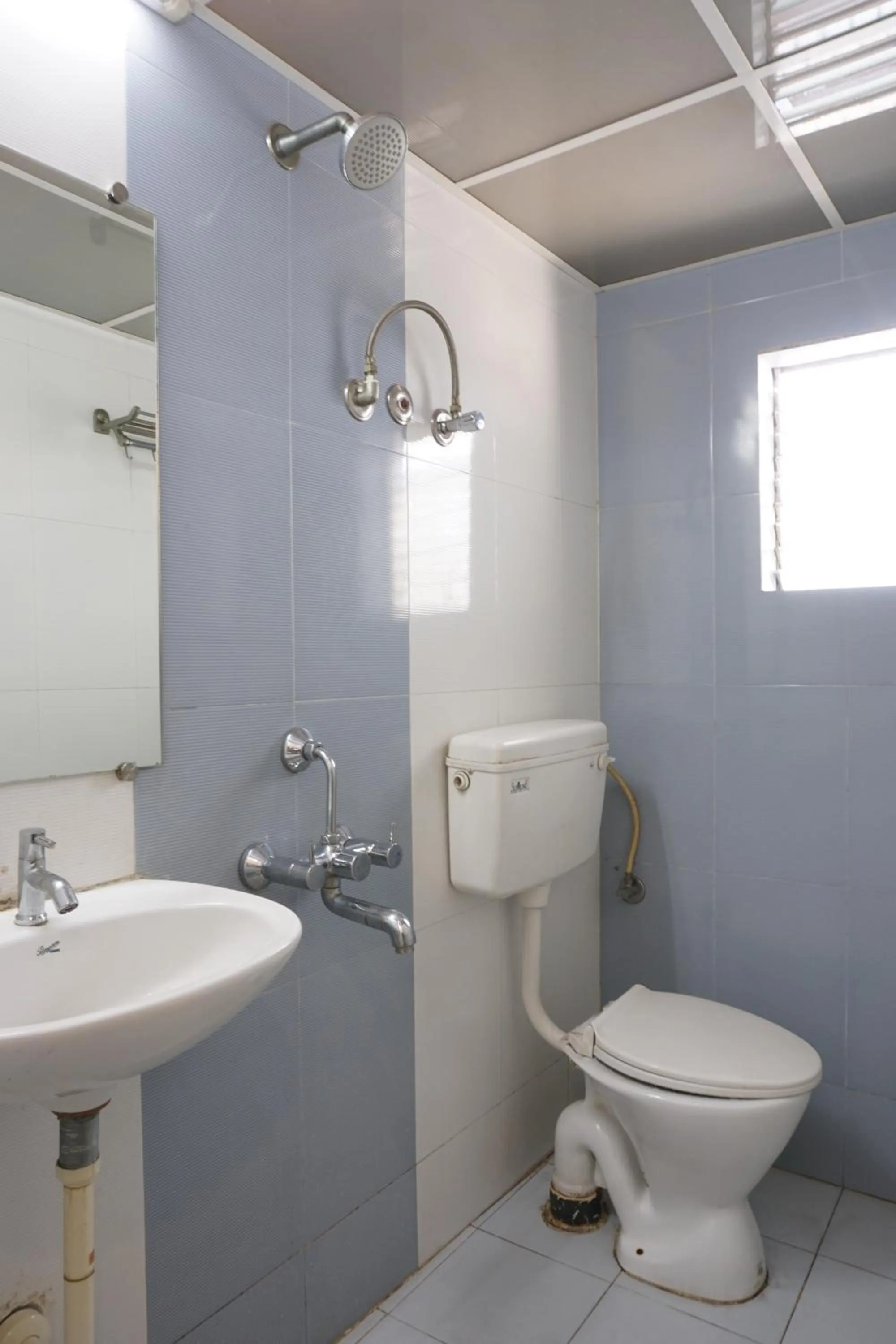 Bathroom in Hotel Pavitra