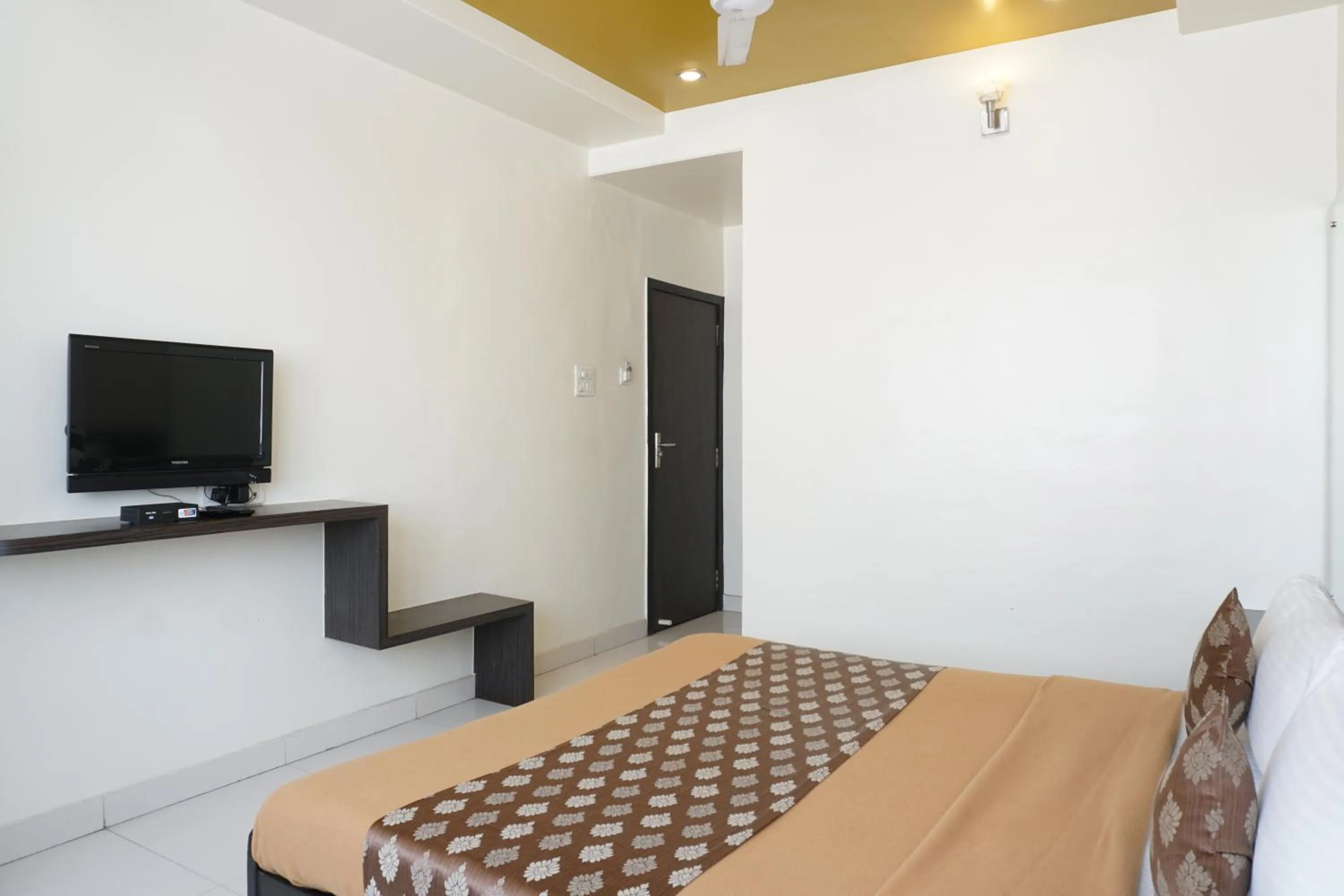 Photo of the whole room, Bed in Hotel Pavitra