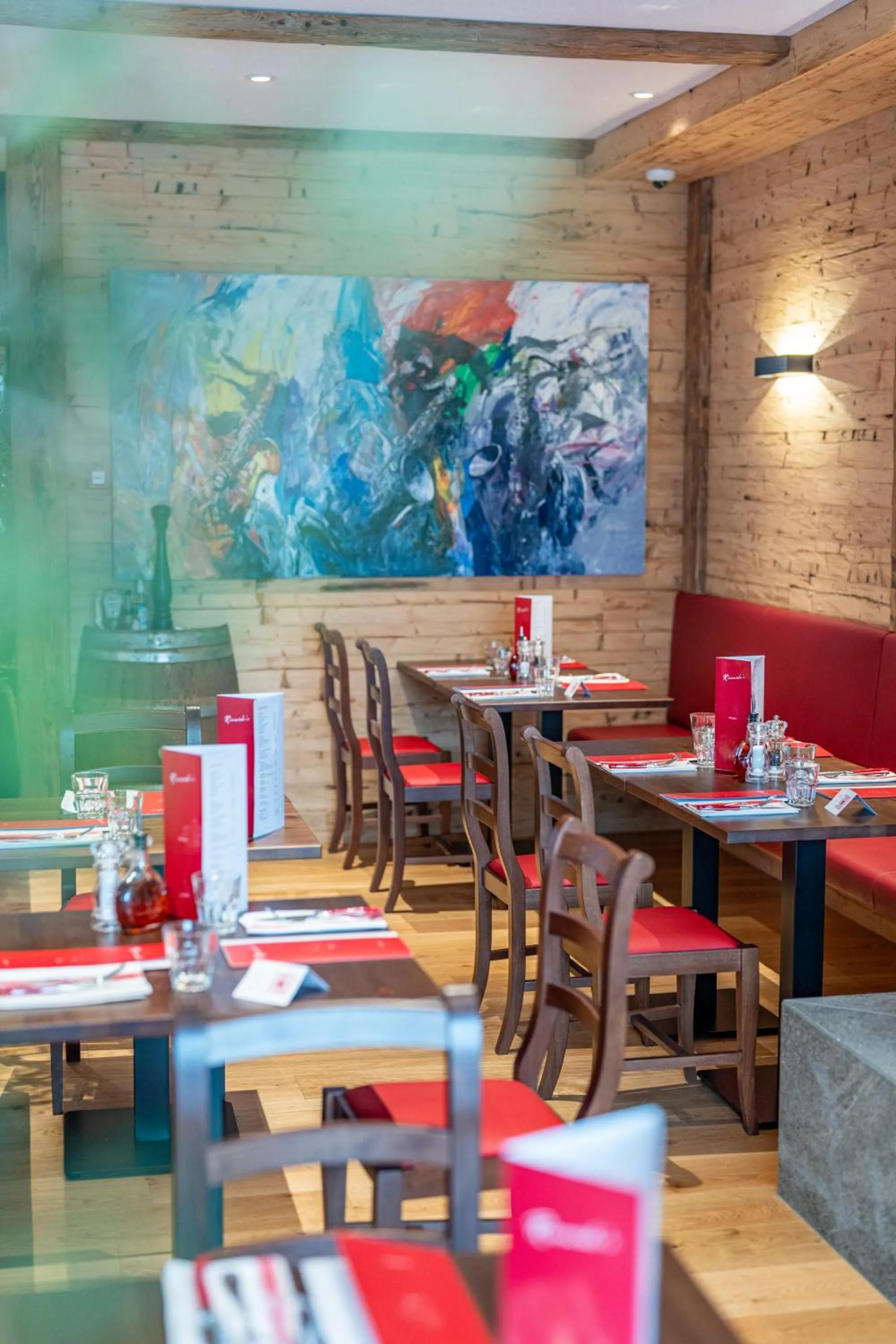 Restaurant/places to eat in Hotel Piz St. Moritz