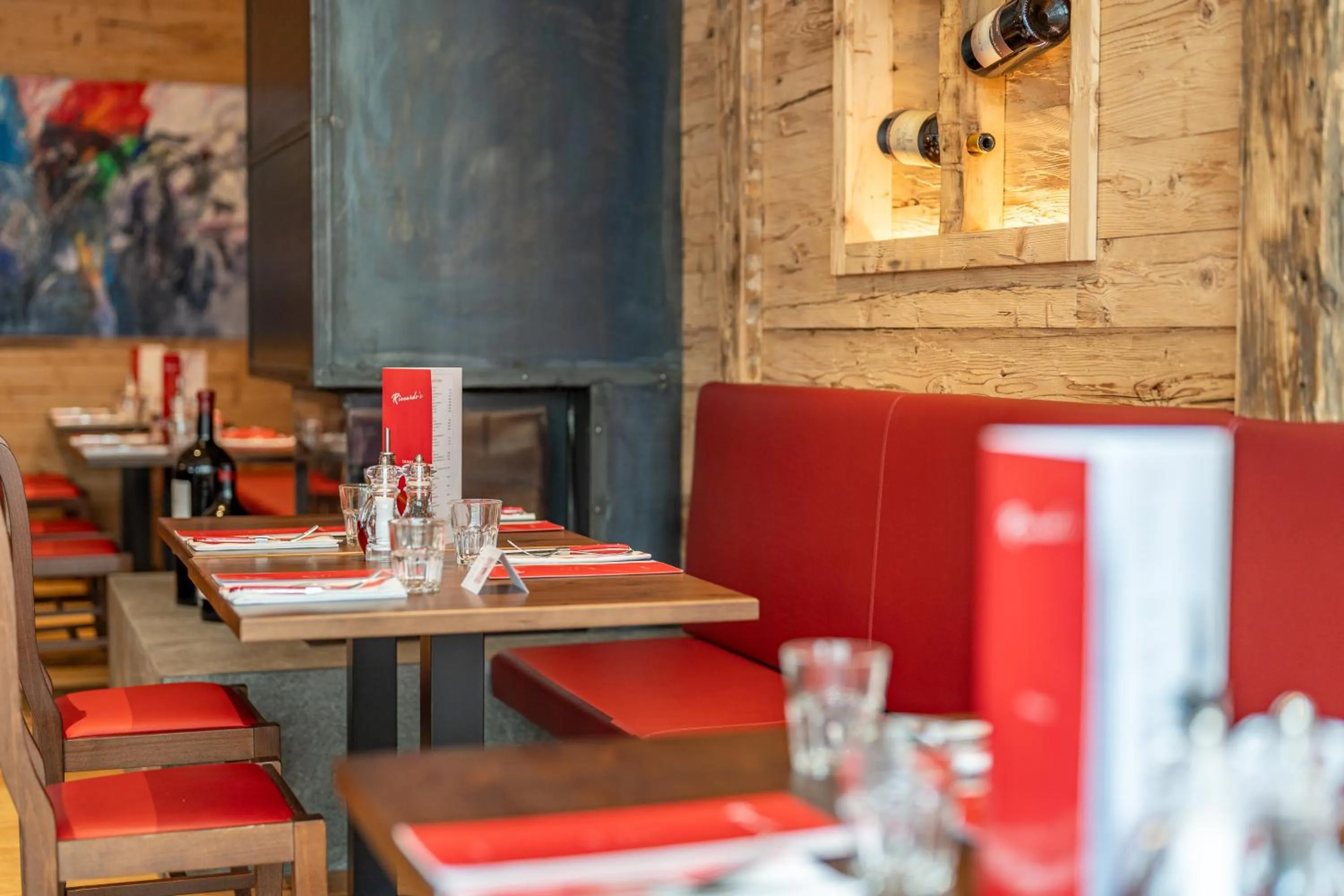 Restaurant/places to eat in Hotel Piz St. Moritz
