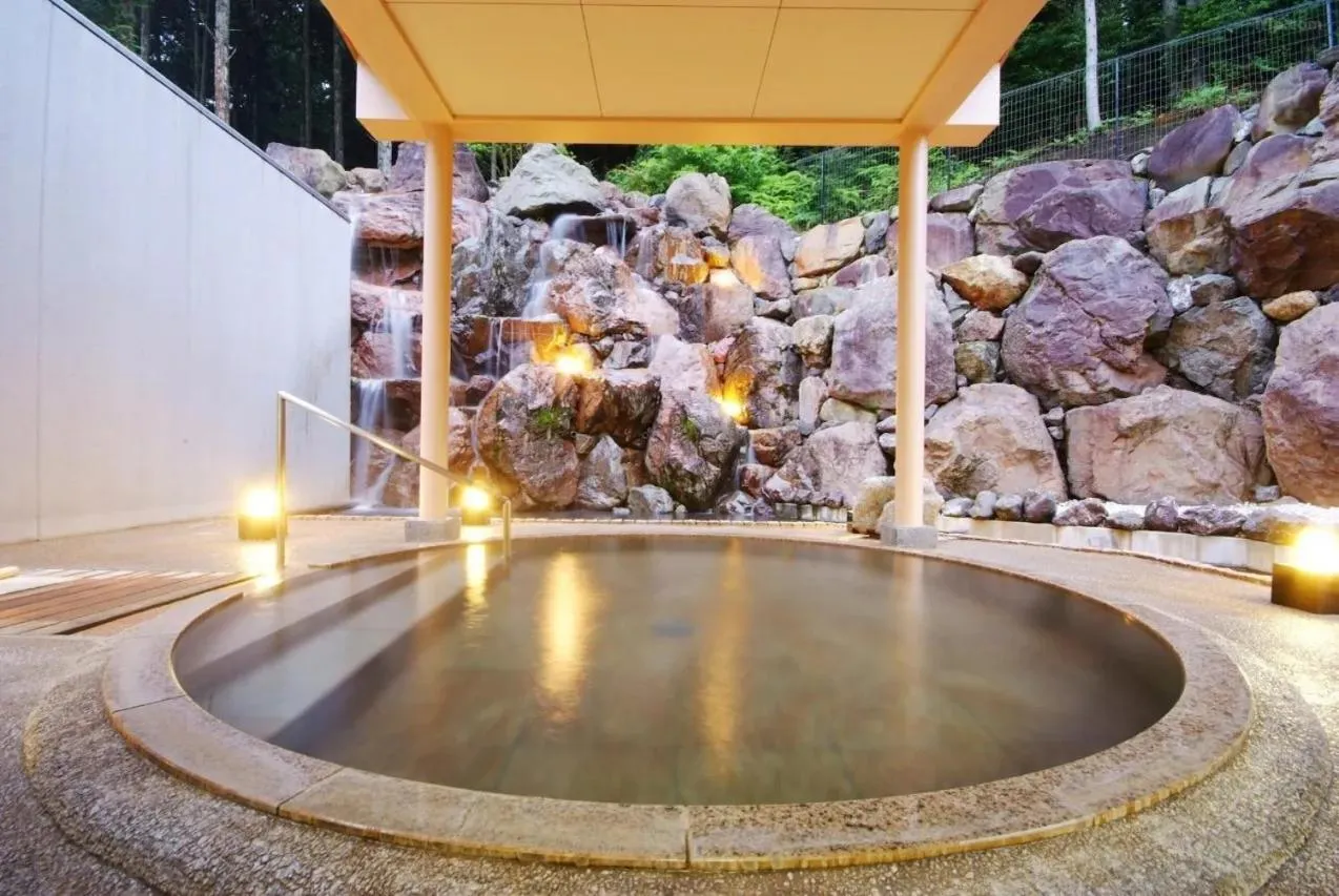 Public Bath in Syoenso Hotsugawatei