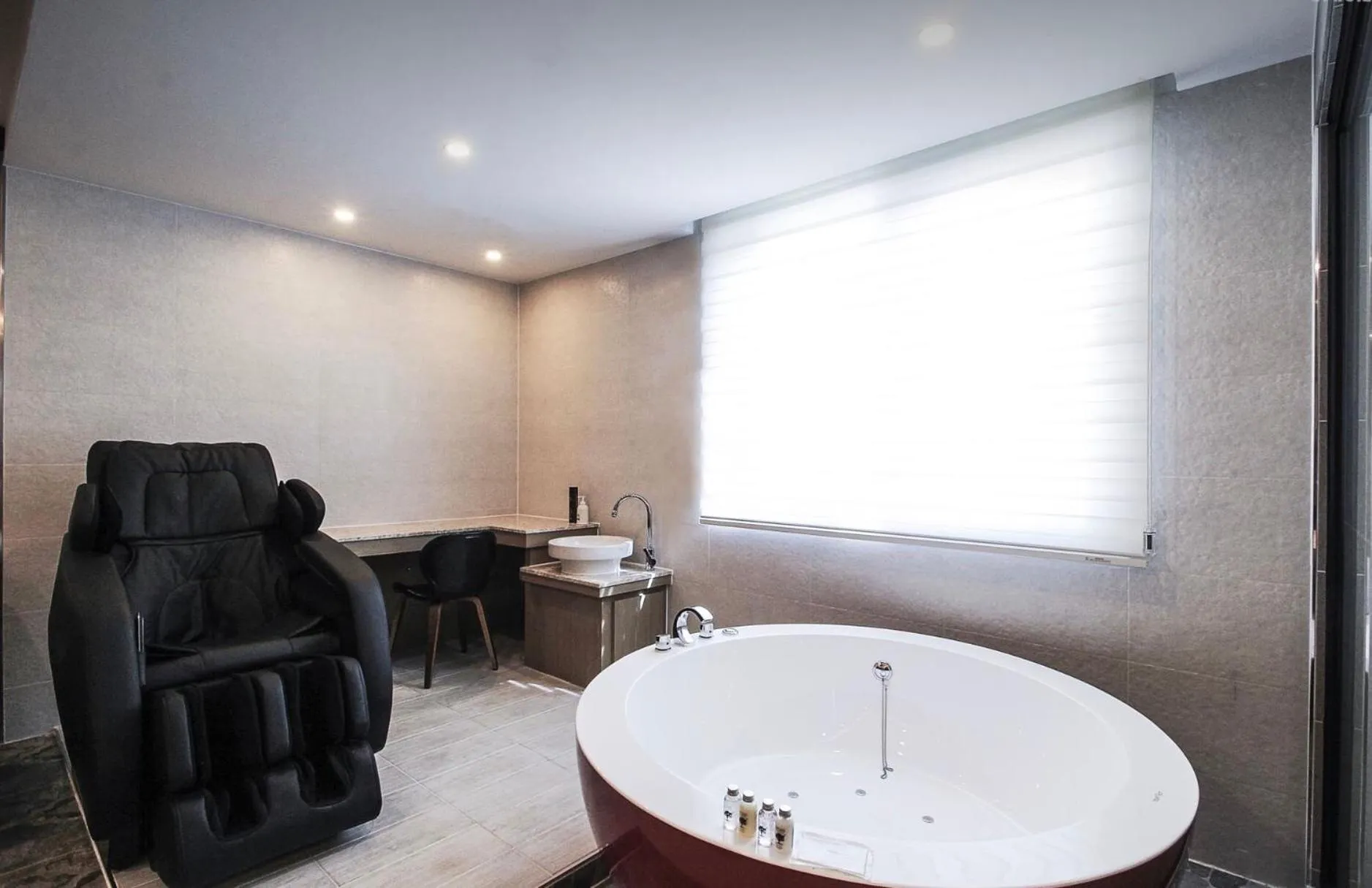 No.1 New Yorker Hotel