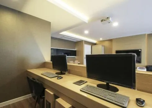 No.1 New Yorker Hotel