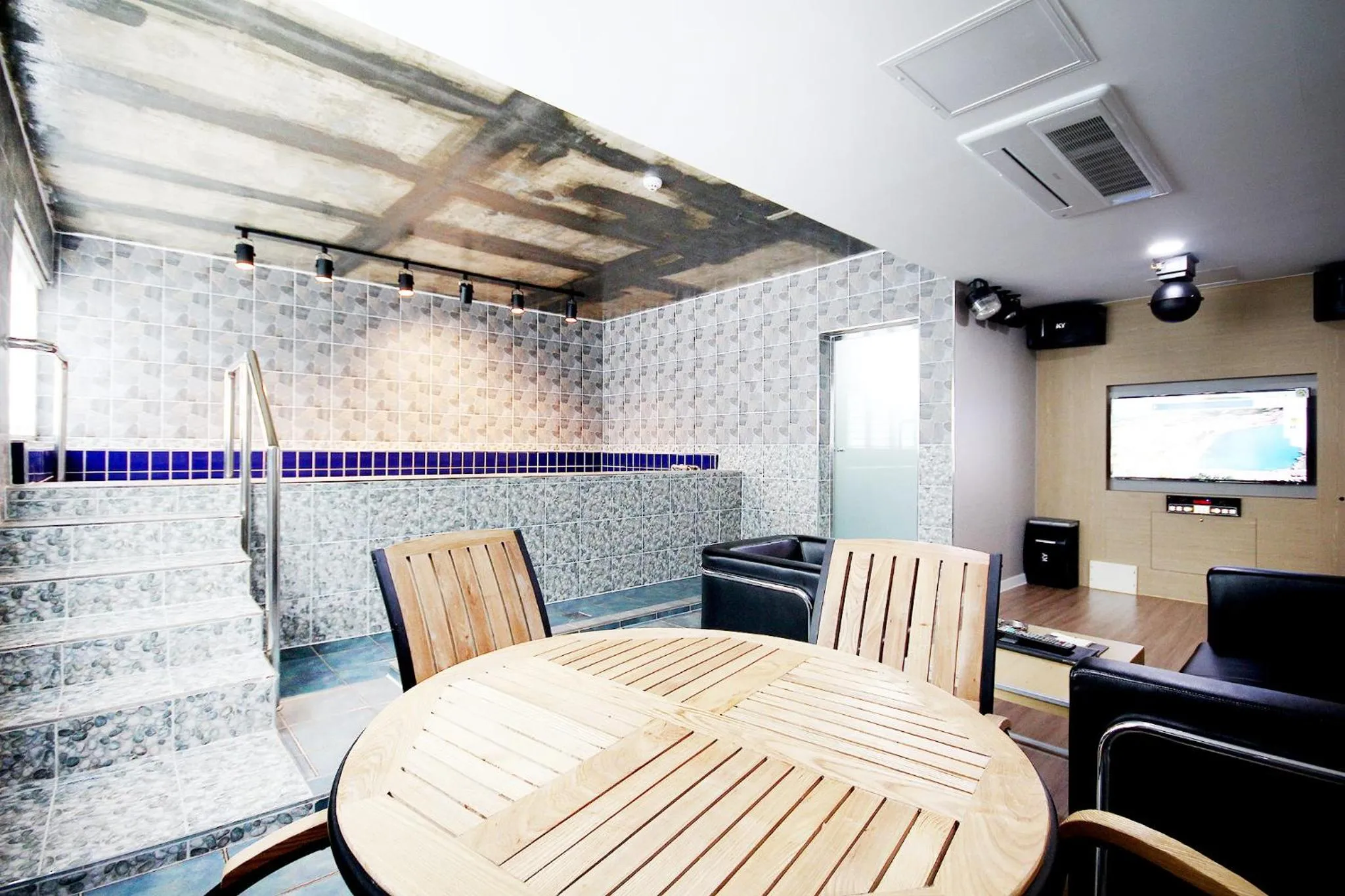 No.1 New Yorker Hotel