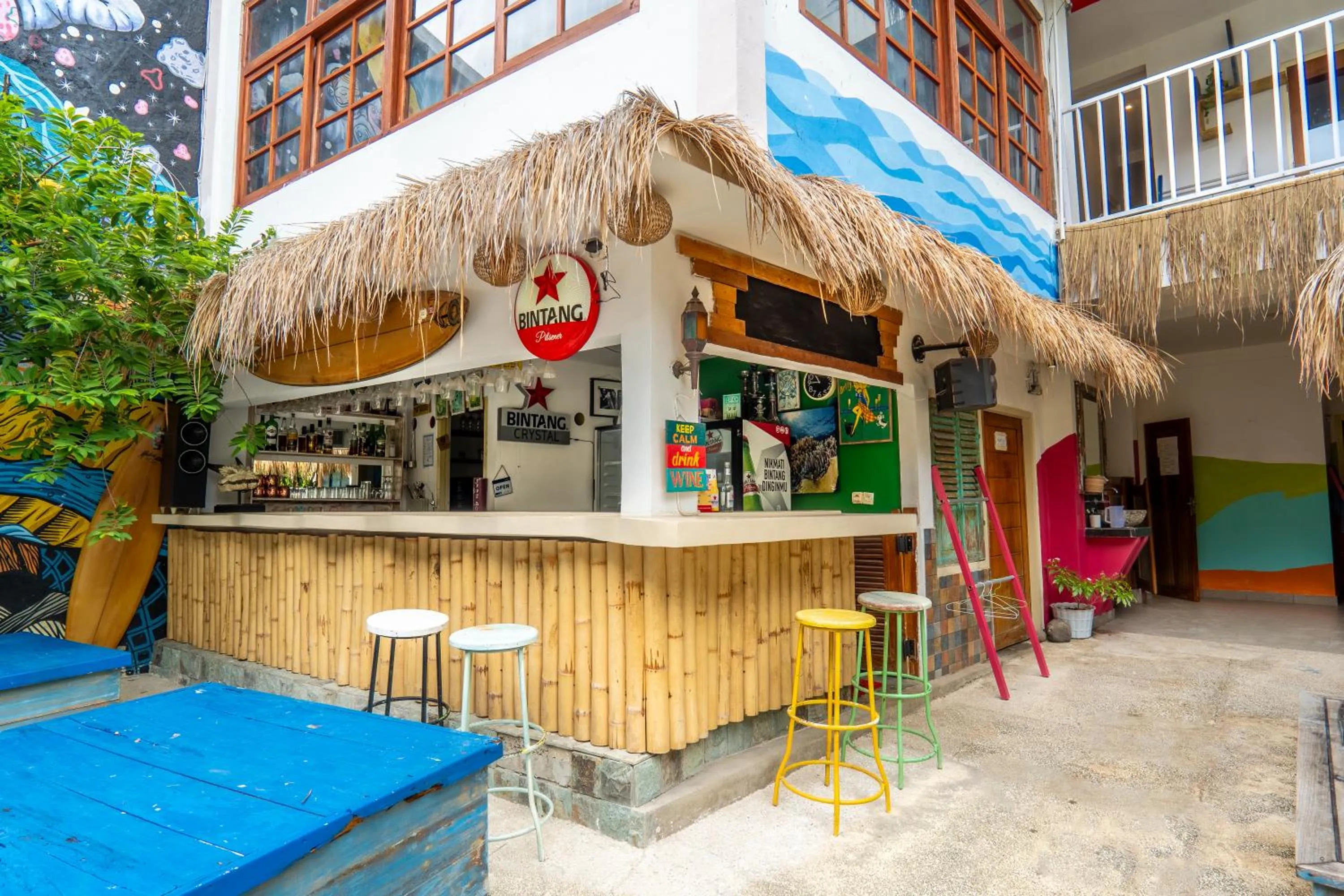 Lounge or bar in Dragon Dive Komodo Dive Resort